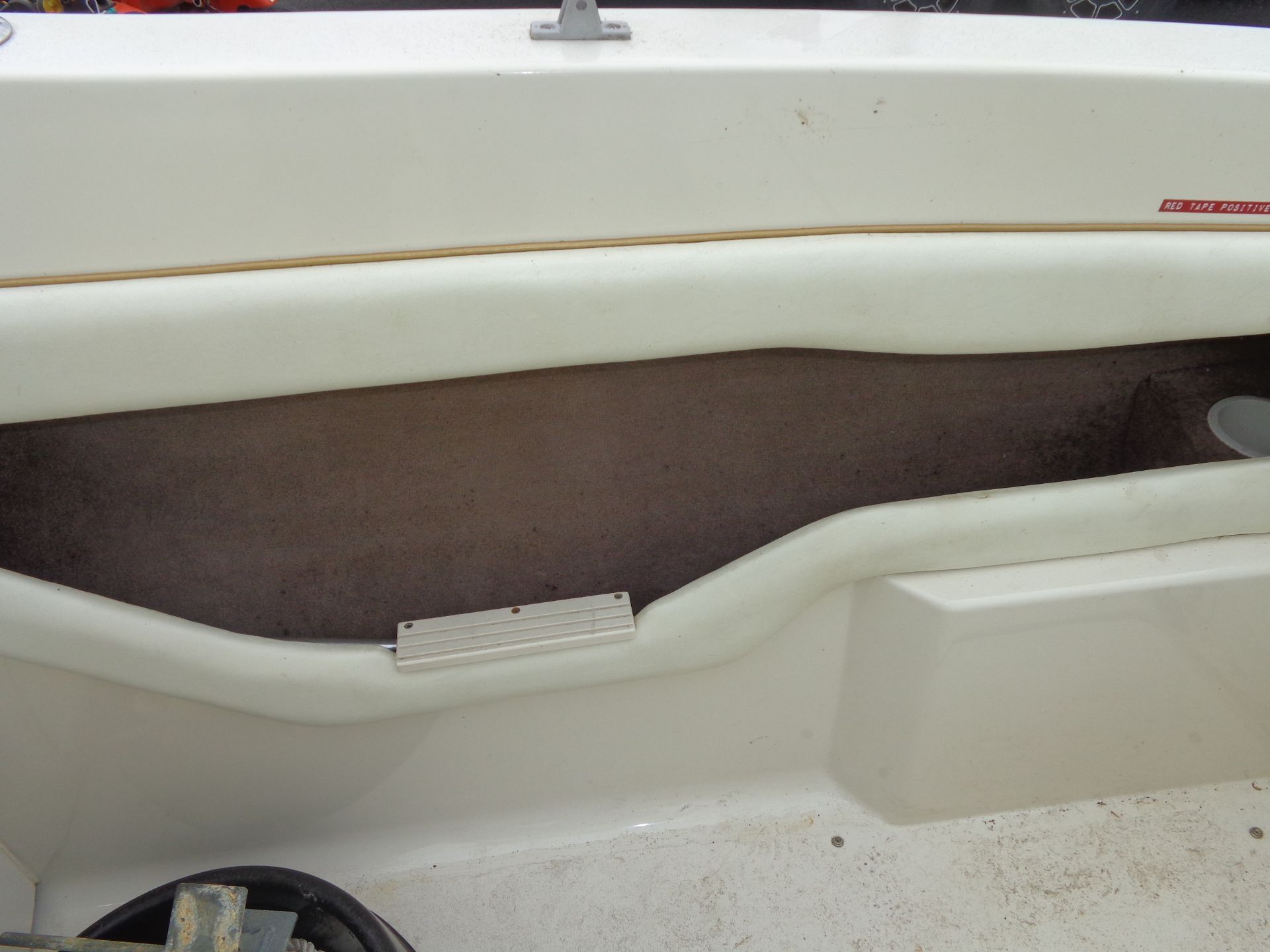 1999 Sea Ray Express Cruiser - 18