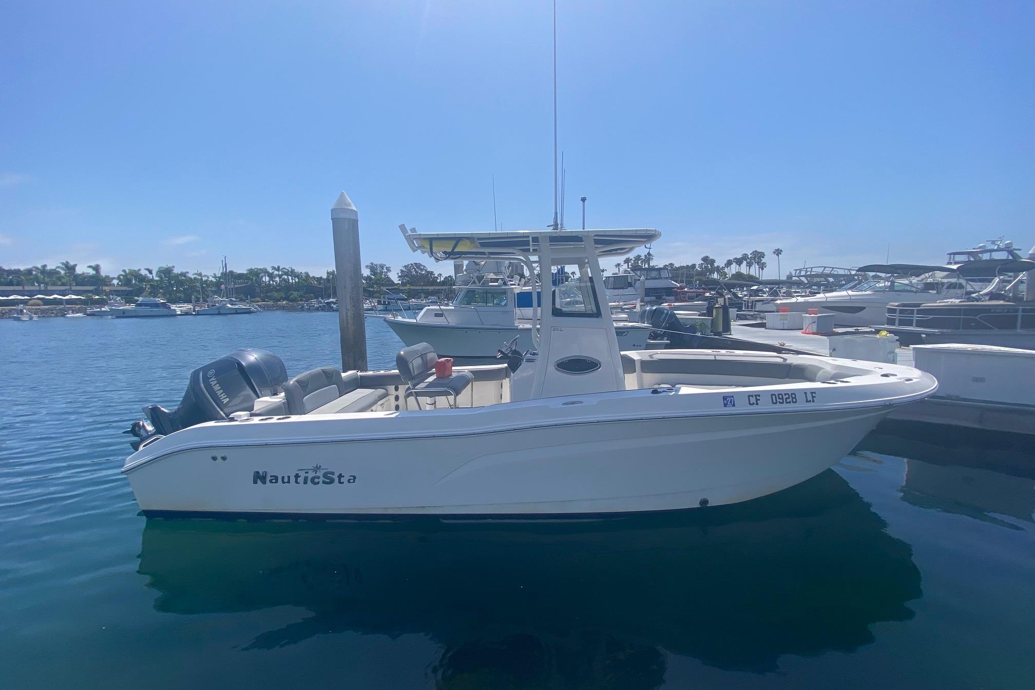 2023 NauticStar 242L Offshore