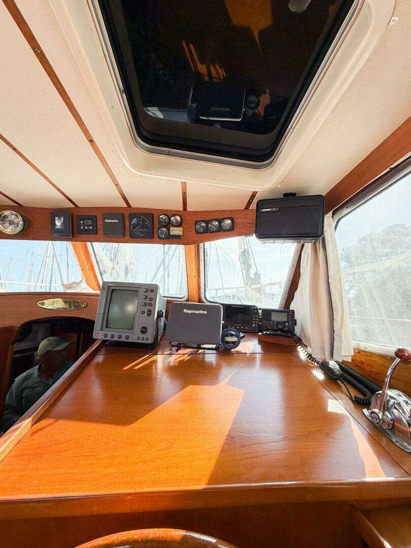 1986 Nauticat 40 Cutter Ketch Pilothouse - Image 43