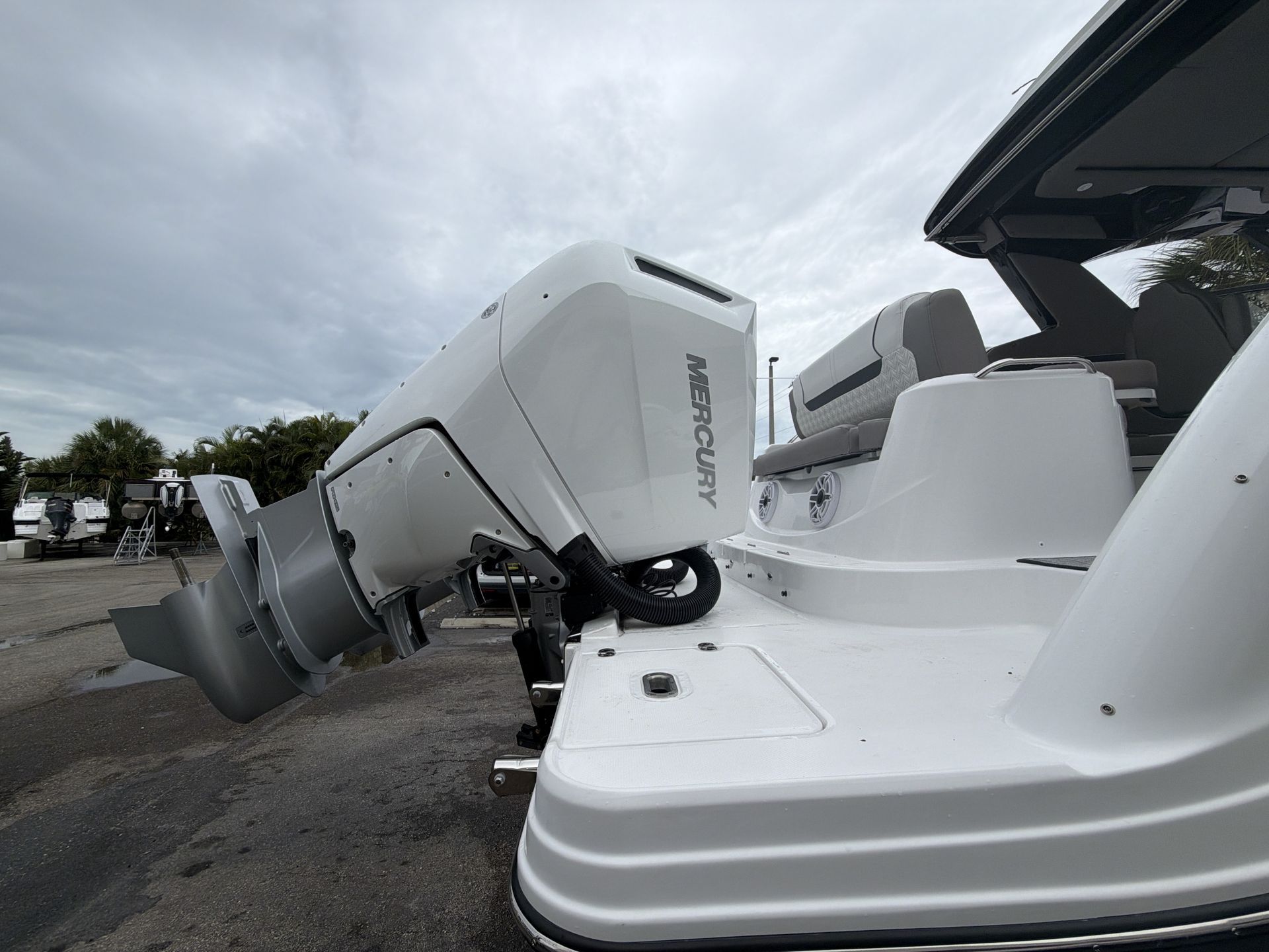 2026 Hurricane 3200SD - 11