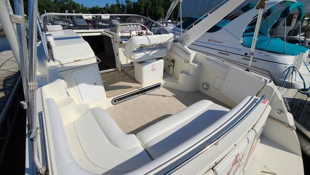 1994 Larson Cabrio 300 - 7