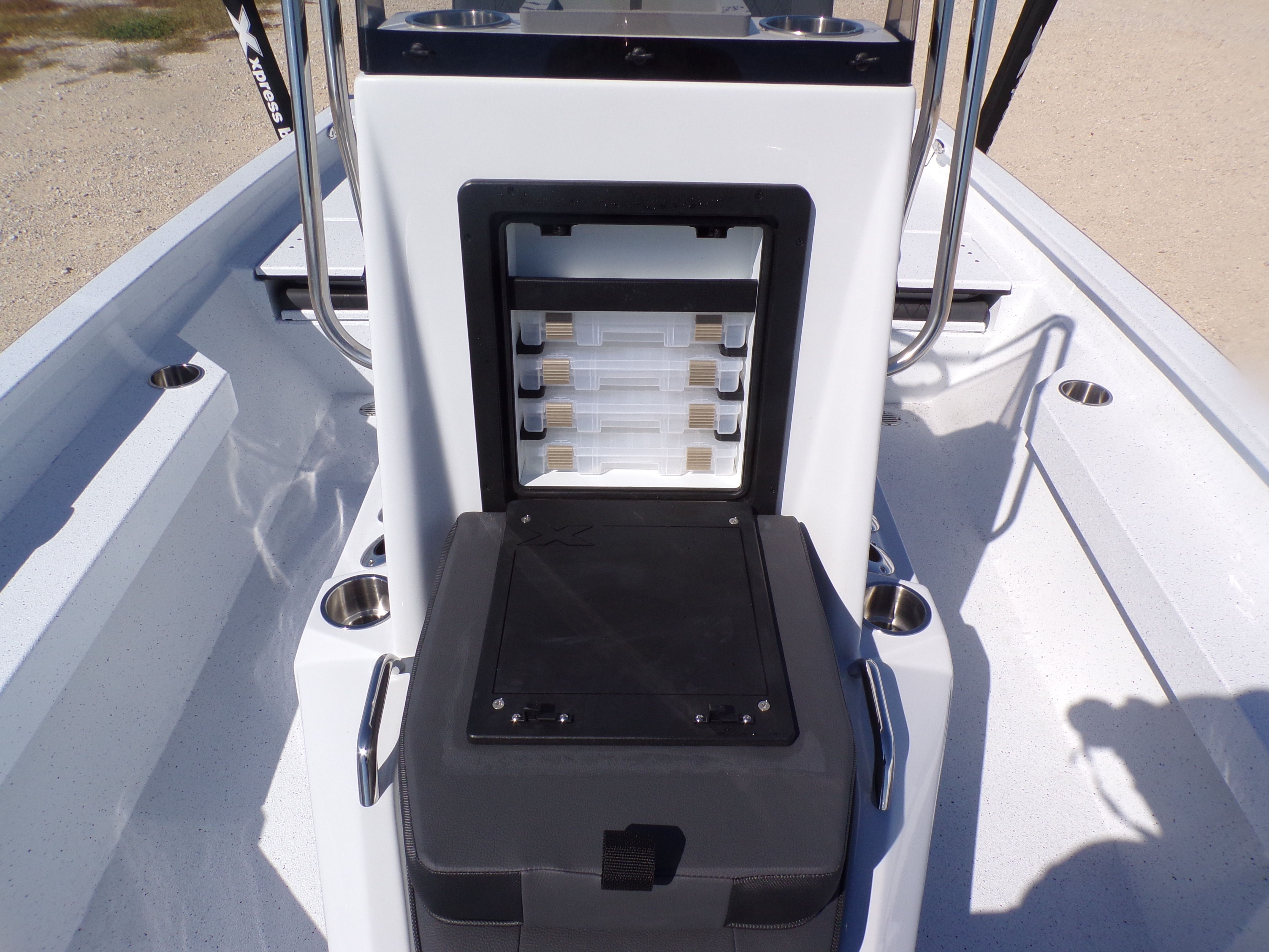 2026 Xpress H20B Bay - 15