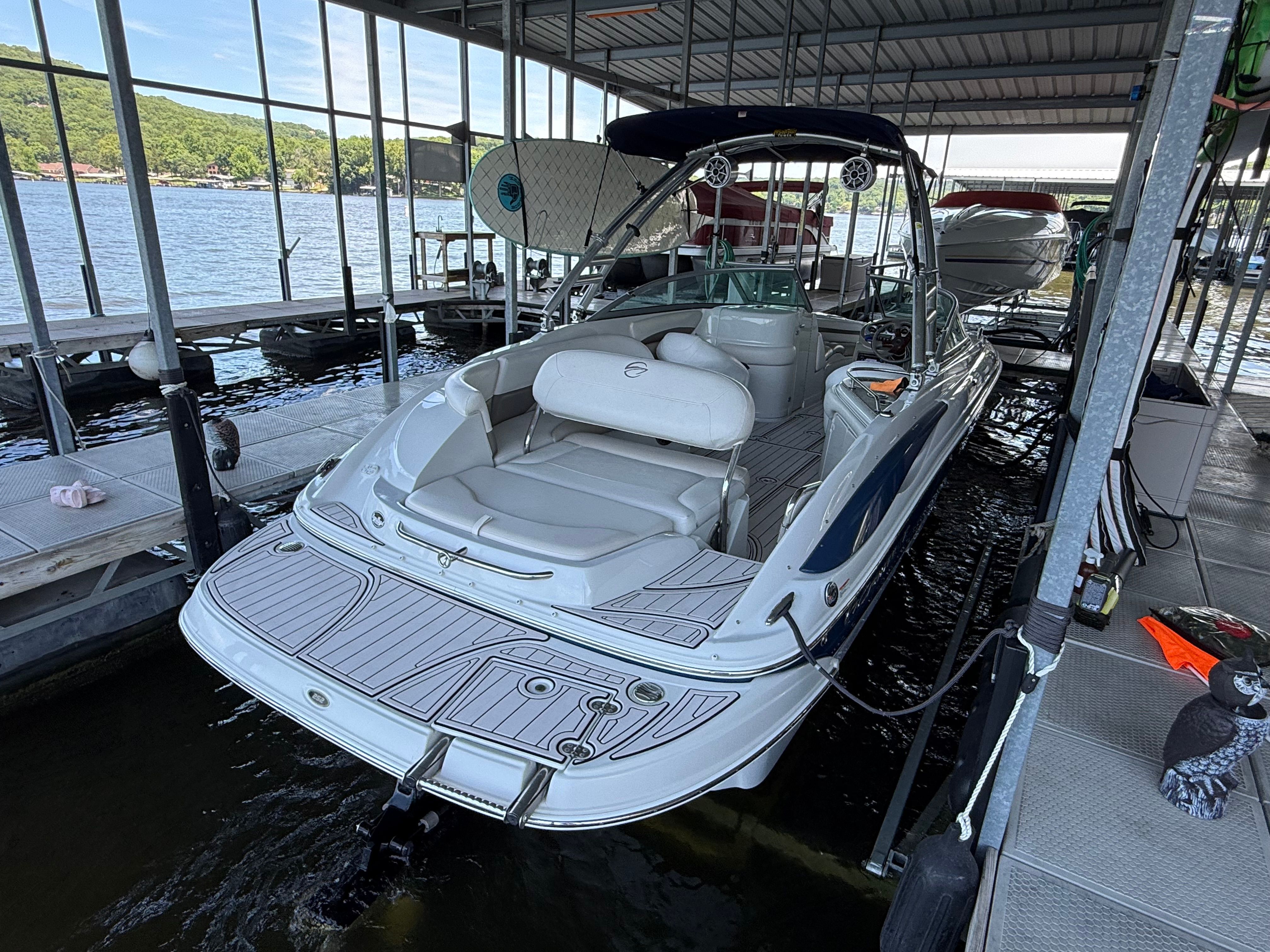 2008 Crownline 252 EX - 2