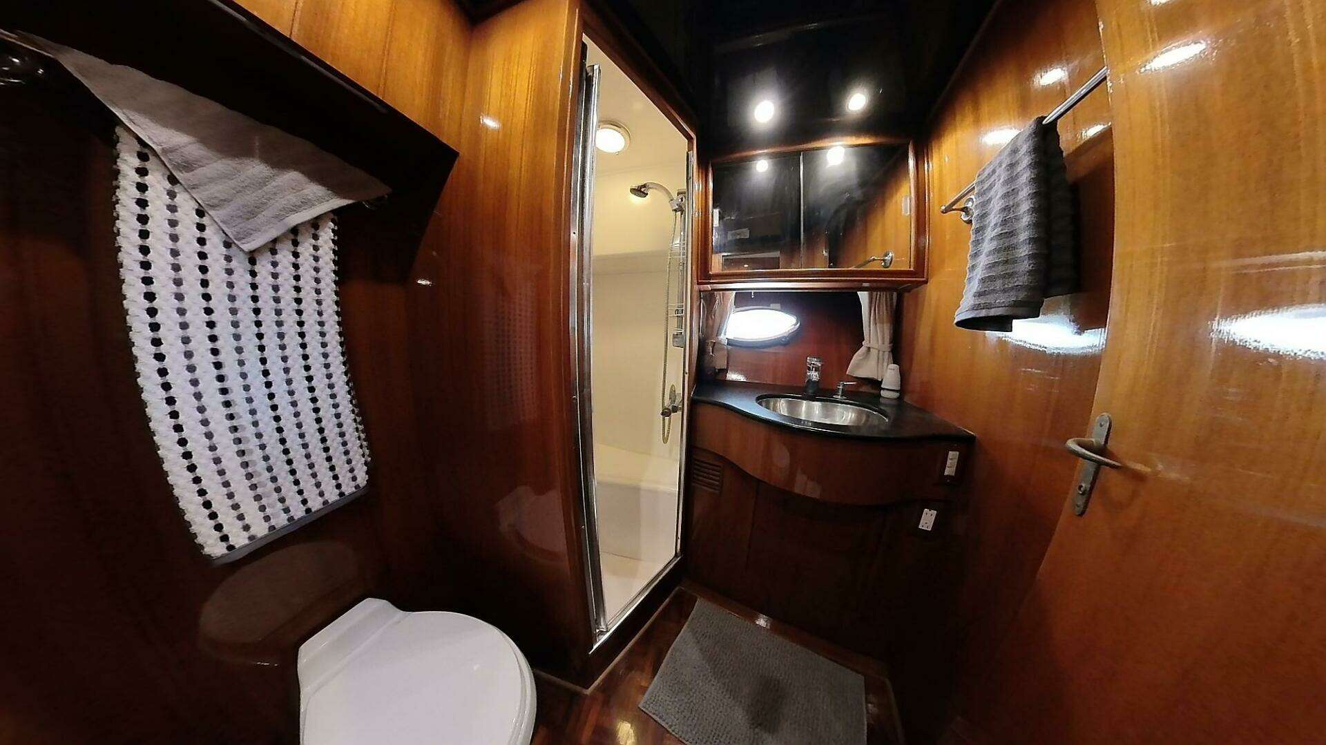 1998 Ocean Alexander 500 Sport Sedan - Image 29