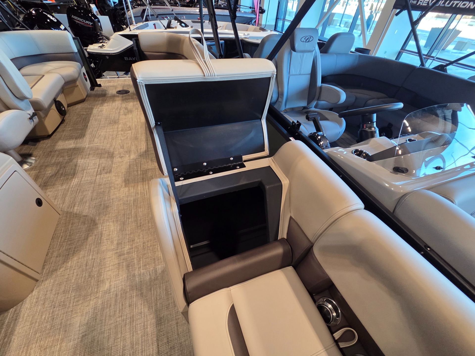 2026 Bentley Pontoons LE 200 CW - 9
