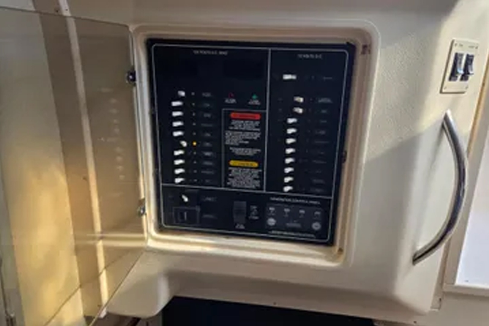 2004 Grady-White Express 330 - Image 47
