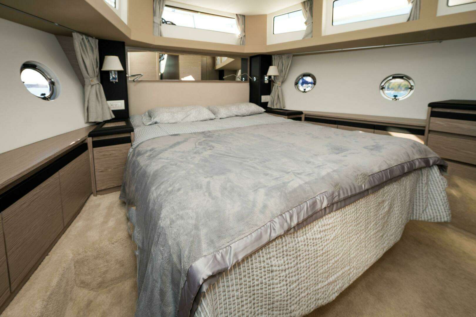 2024 Greenline 45 Coupe HYBRID - Image 16