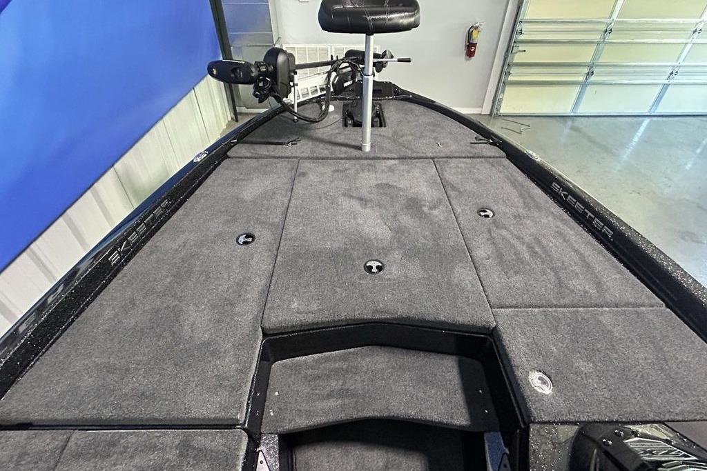 2026 Skeeter ZX200 boat interior with gray carpet and fishing seat.