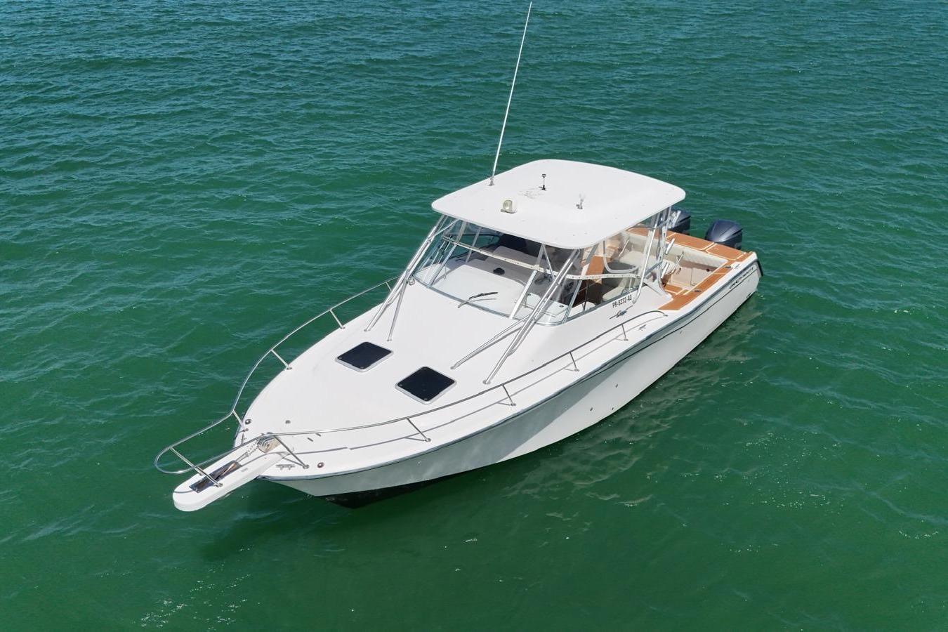 2004 Grady-White Express 330