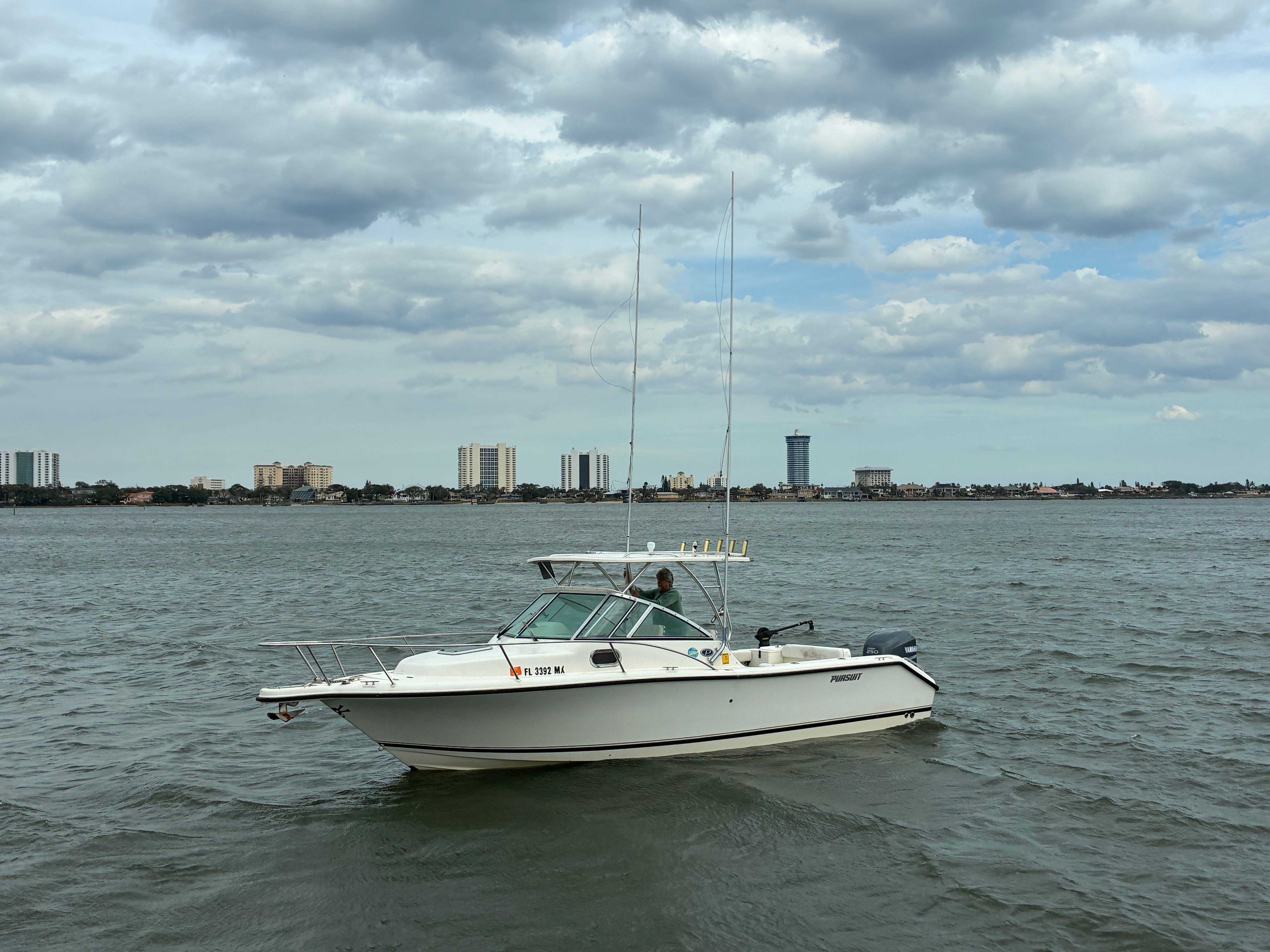 2005 Pursuit 2570 Offshore - 26