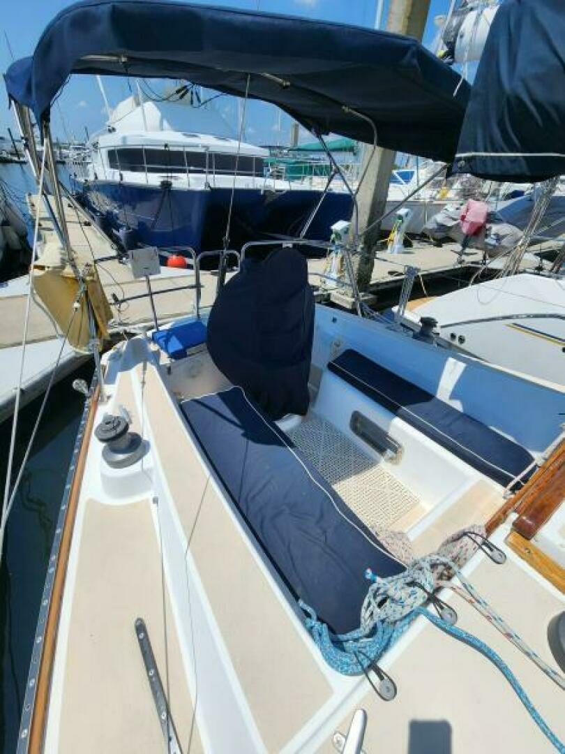 1986 Tartan 34-2 - Image 33