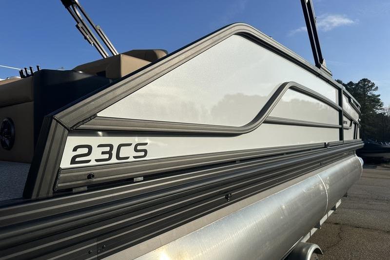 2026 Evotti 523CS pontoon boat side view with "23CS" marking.