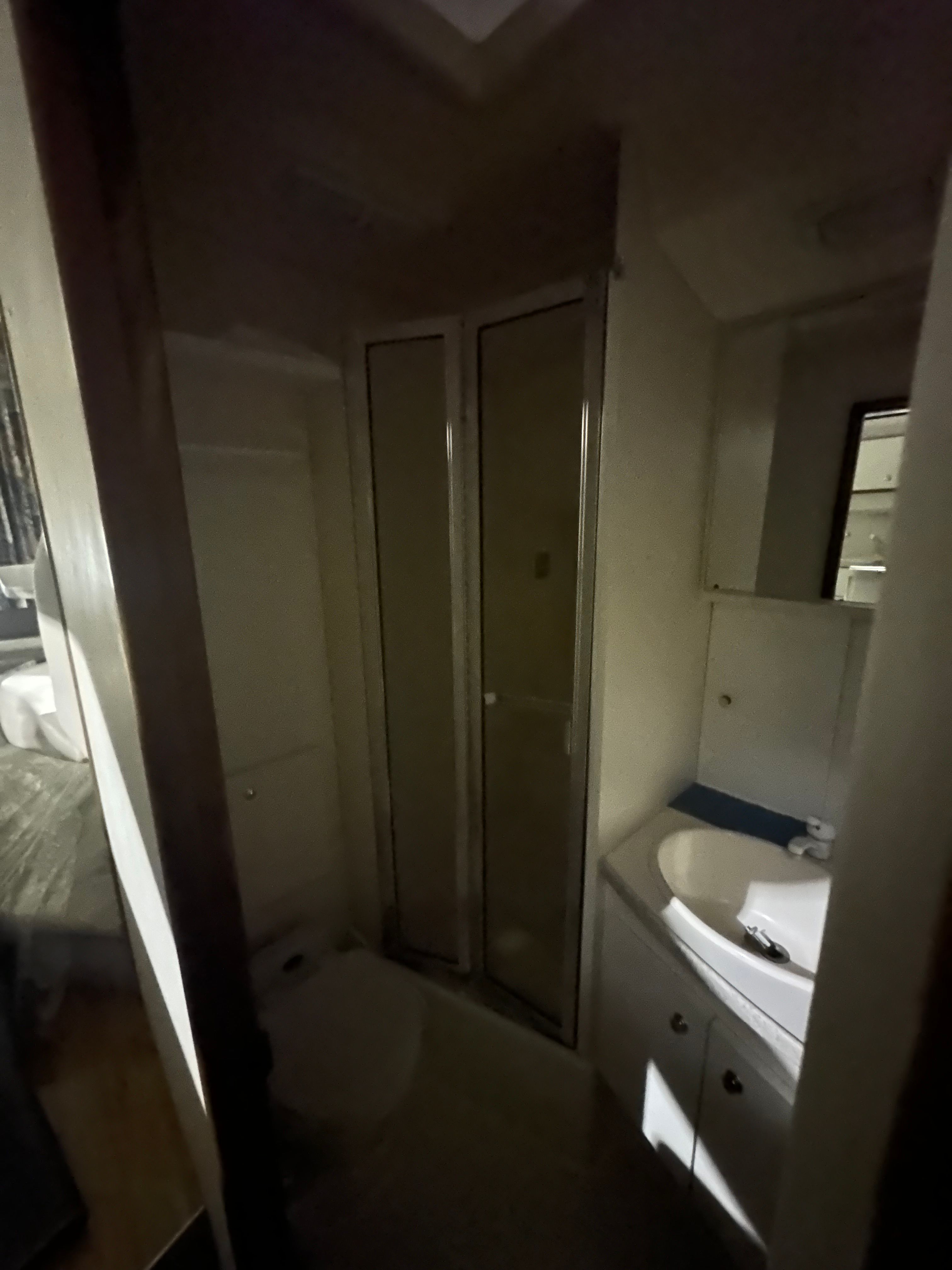 1998 Silverton 351 Sedan bathroom interior view.