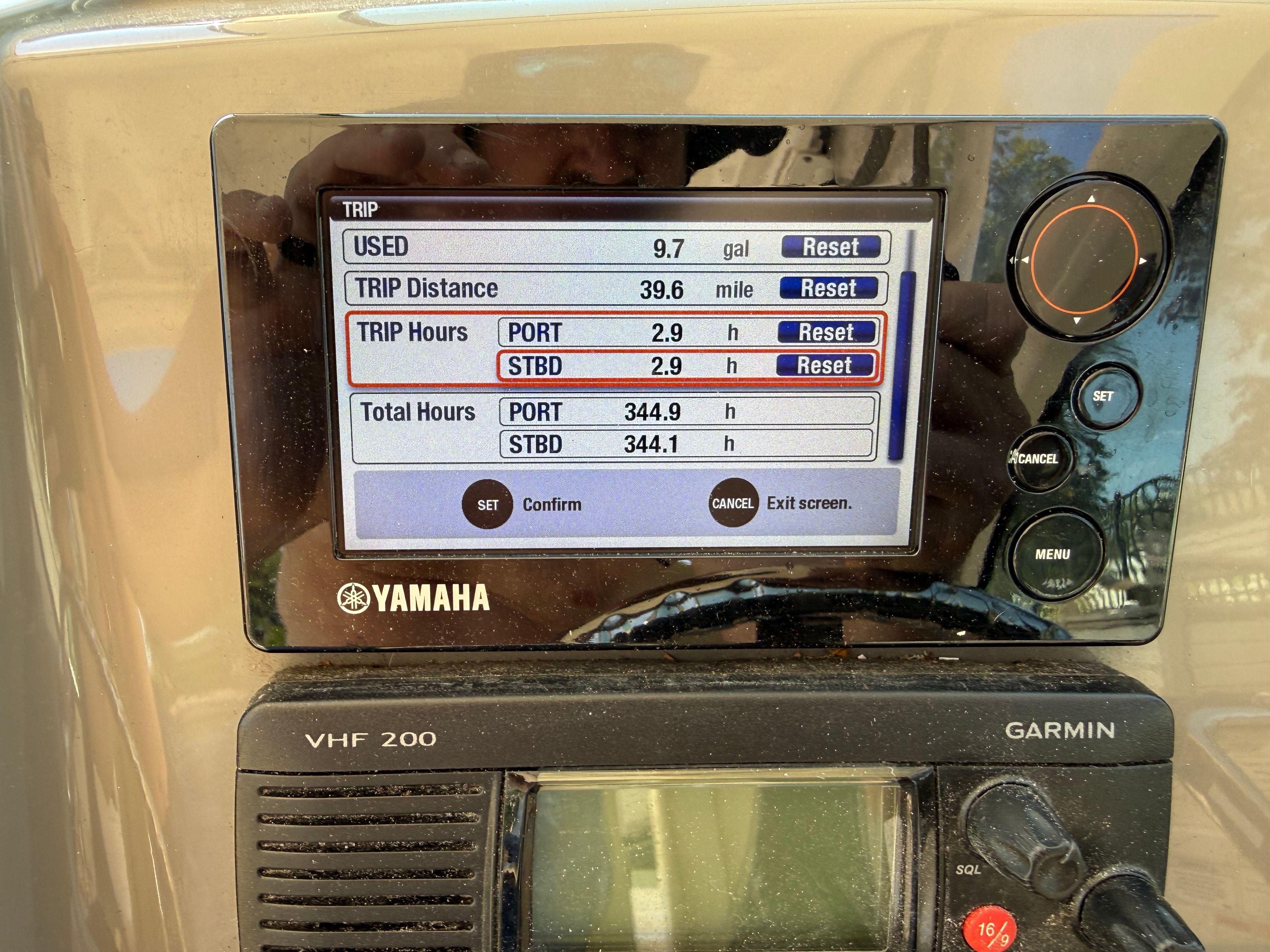 Yamaha display shows boat data like fuel usage and engine hours.