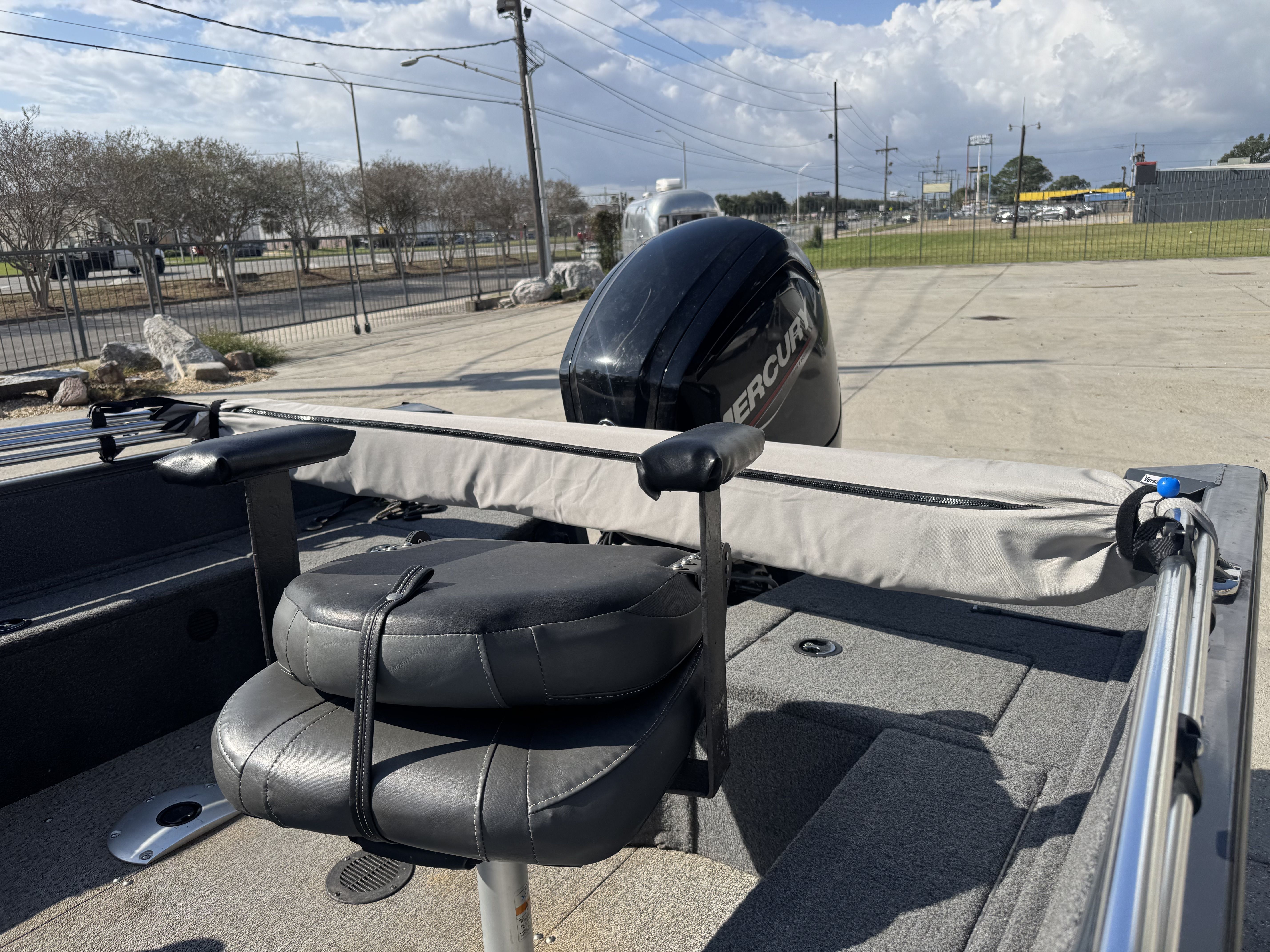 2021 Tracker Pro Guide V-16 SC - 9