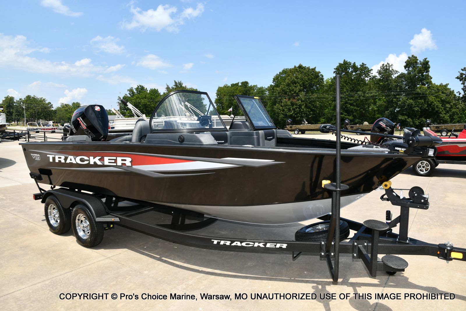 2026 Tracker Targa V-19 Combo - 95