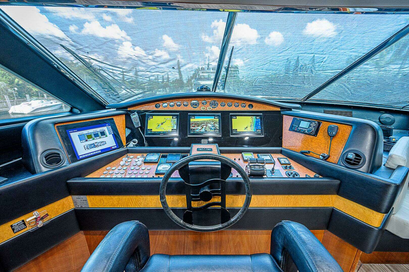 2006 Ferretti Yachts 830 - Image 76