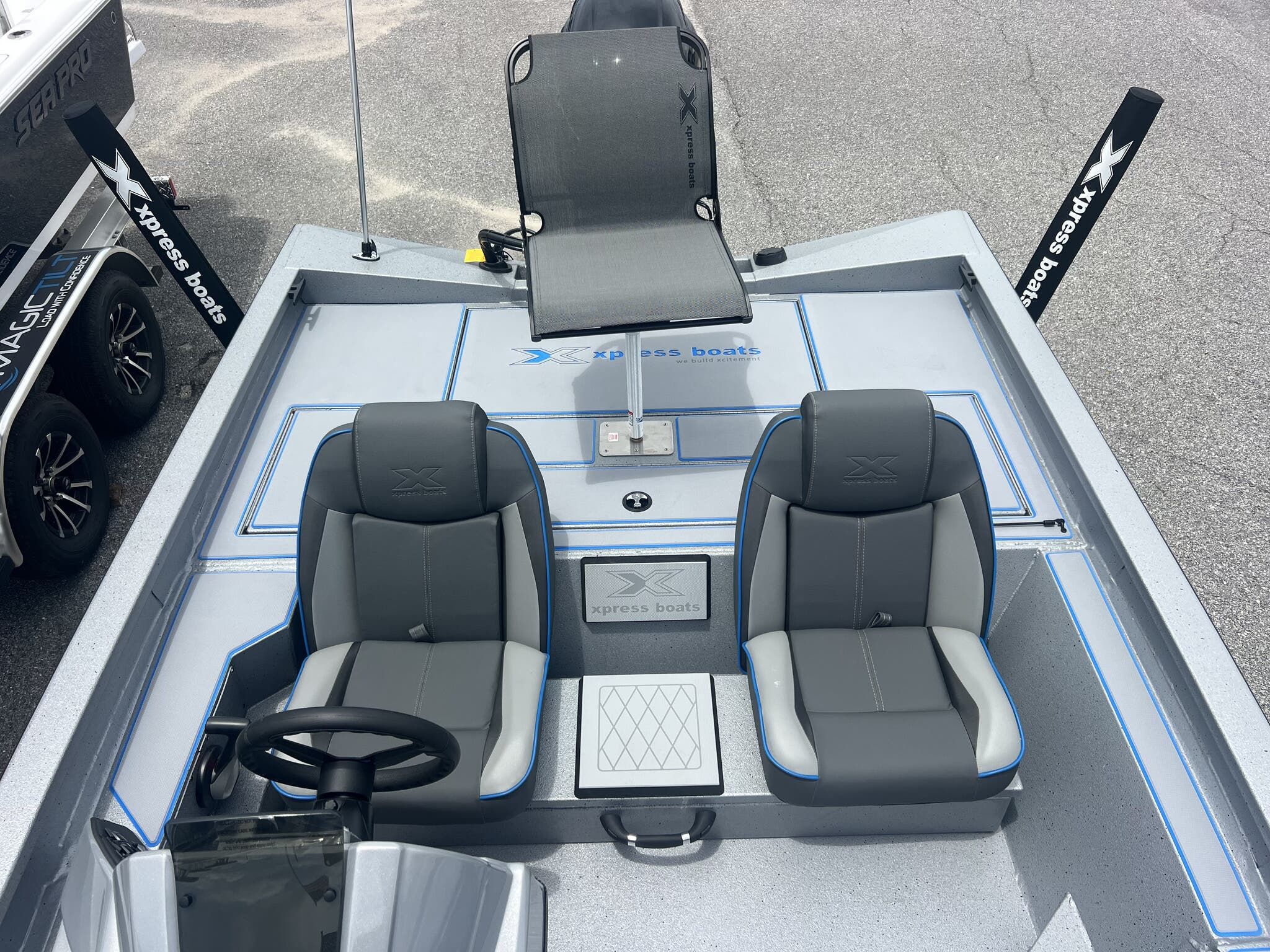 2026 Xpress Hyper-Lift Crappie Series H18C - 6