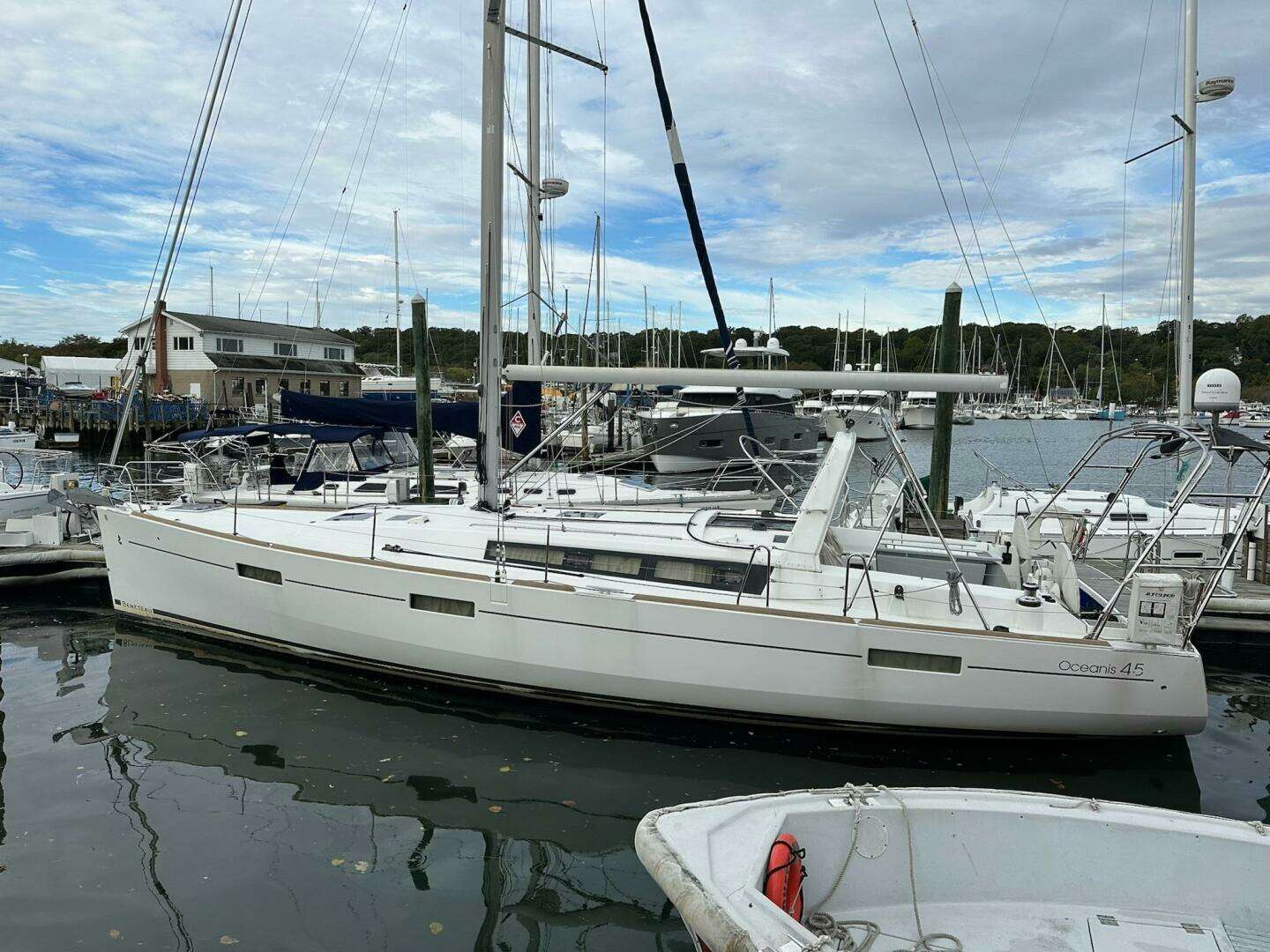 2017 Beneteau Oceanis 45 - Image 3