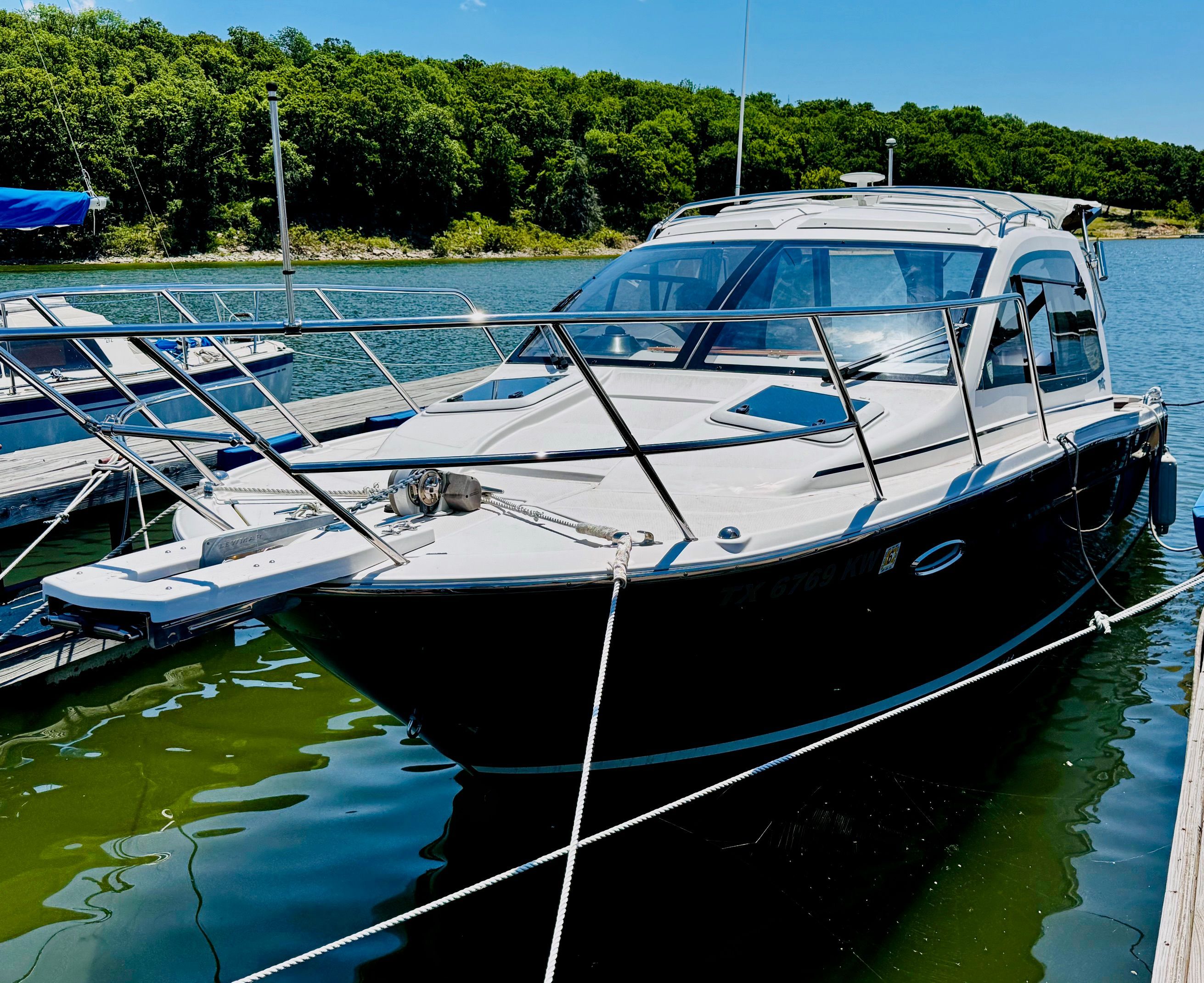 2020 Cutwater C-24 Coupe