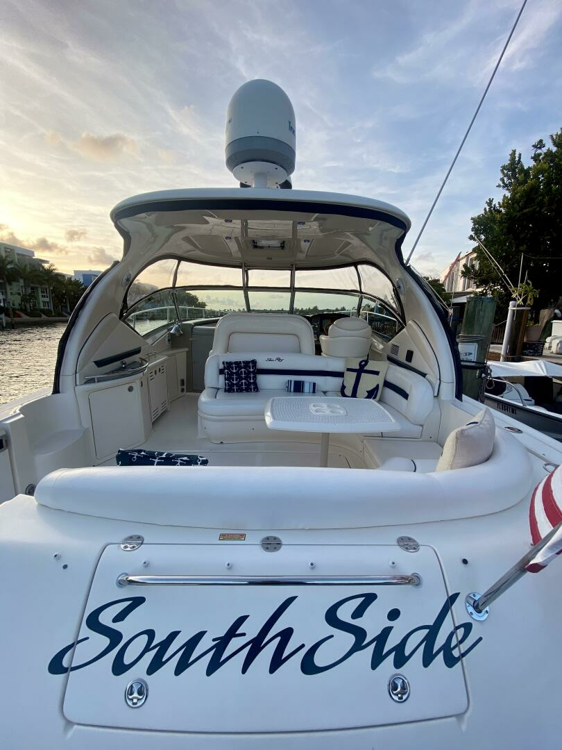 2005 Sea Ray 420 Sundancer - Image 3