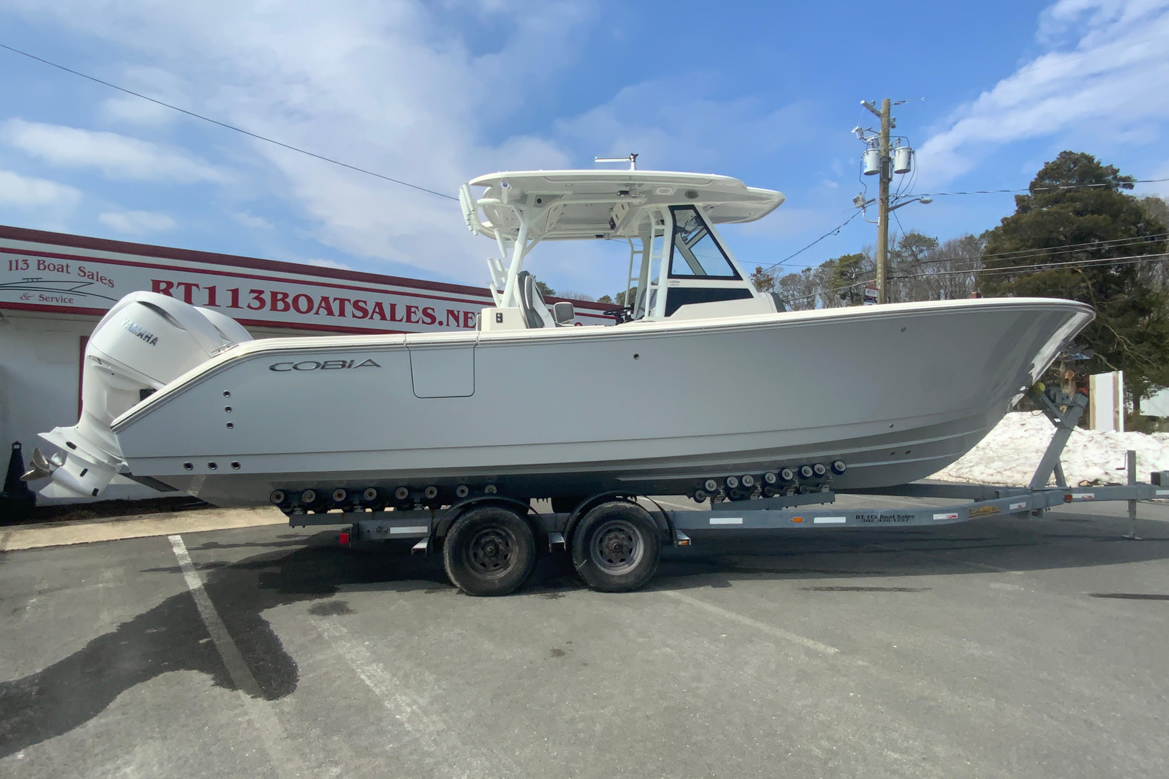 2026 Cobia 305 Center Console