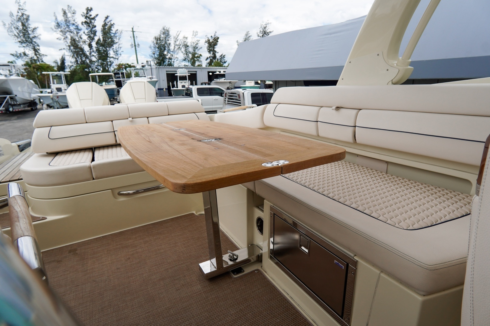 2024 Chris-Craft Launch GT - Image 28