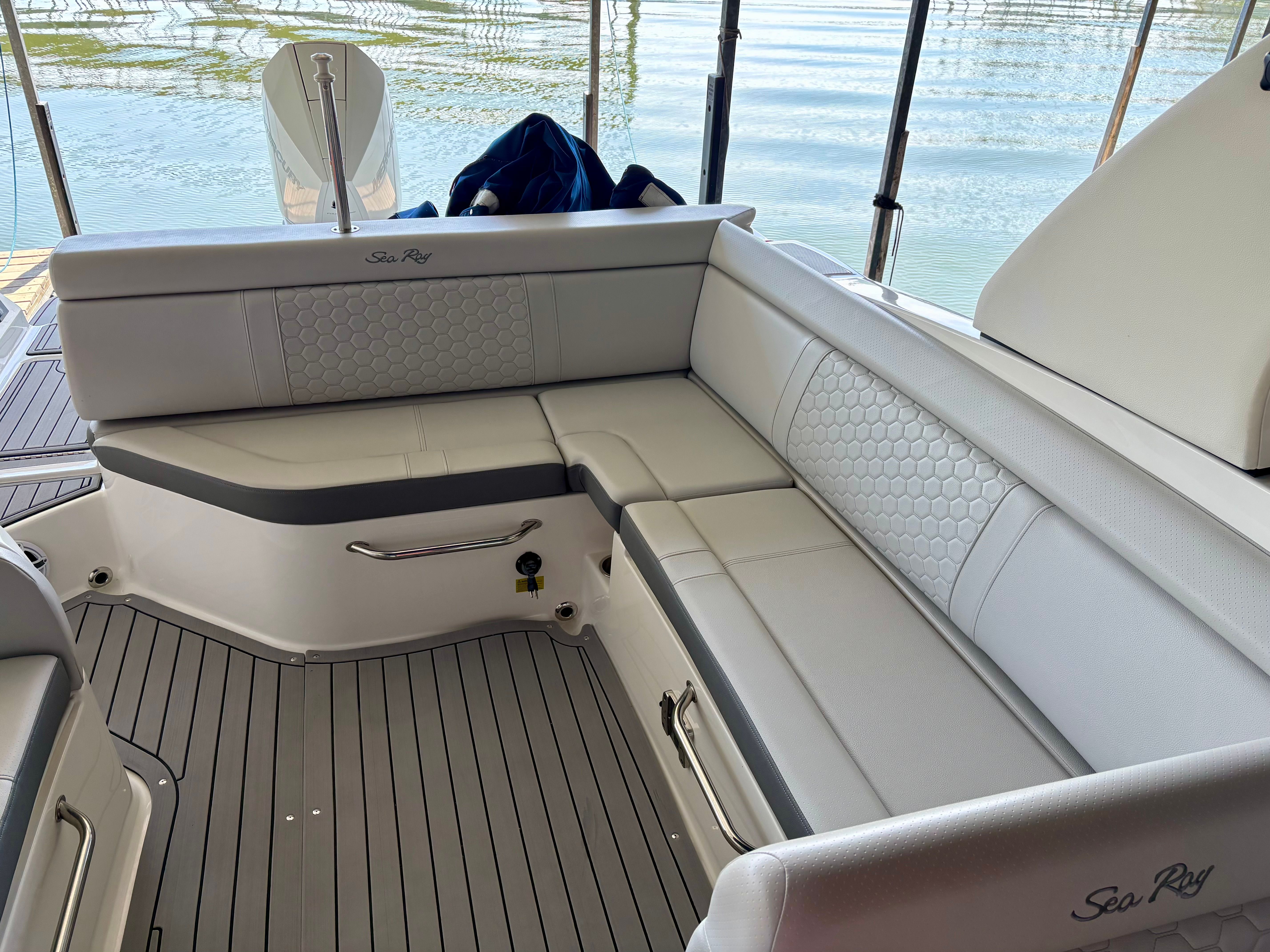 2020 Sea Ray SDX 270 - 8