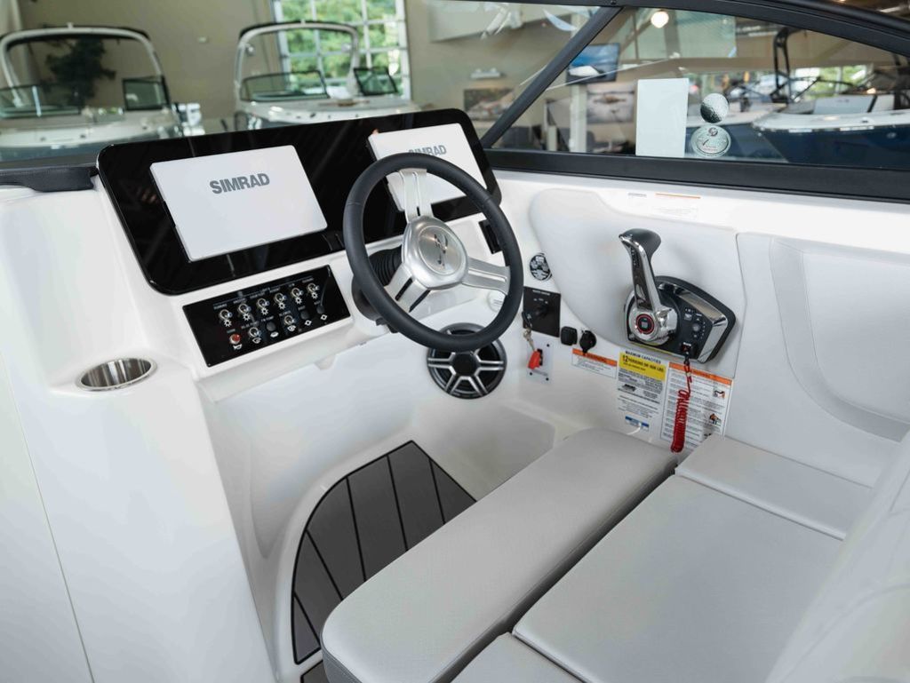 2026 Sea Ray SDS 230 SURF - 10