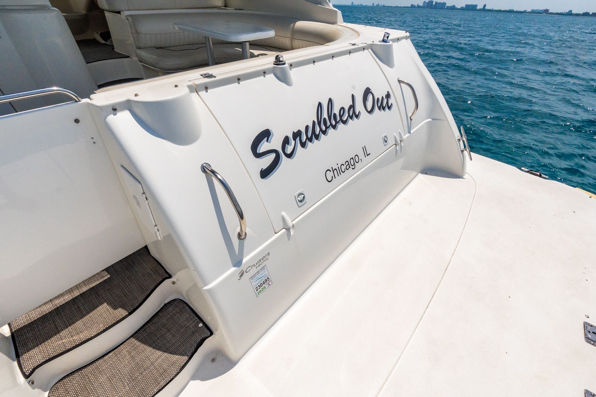 2000 Cruisers Yachts 3870 - 14