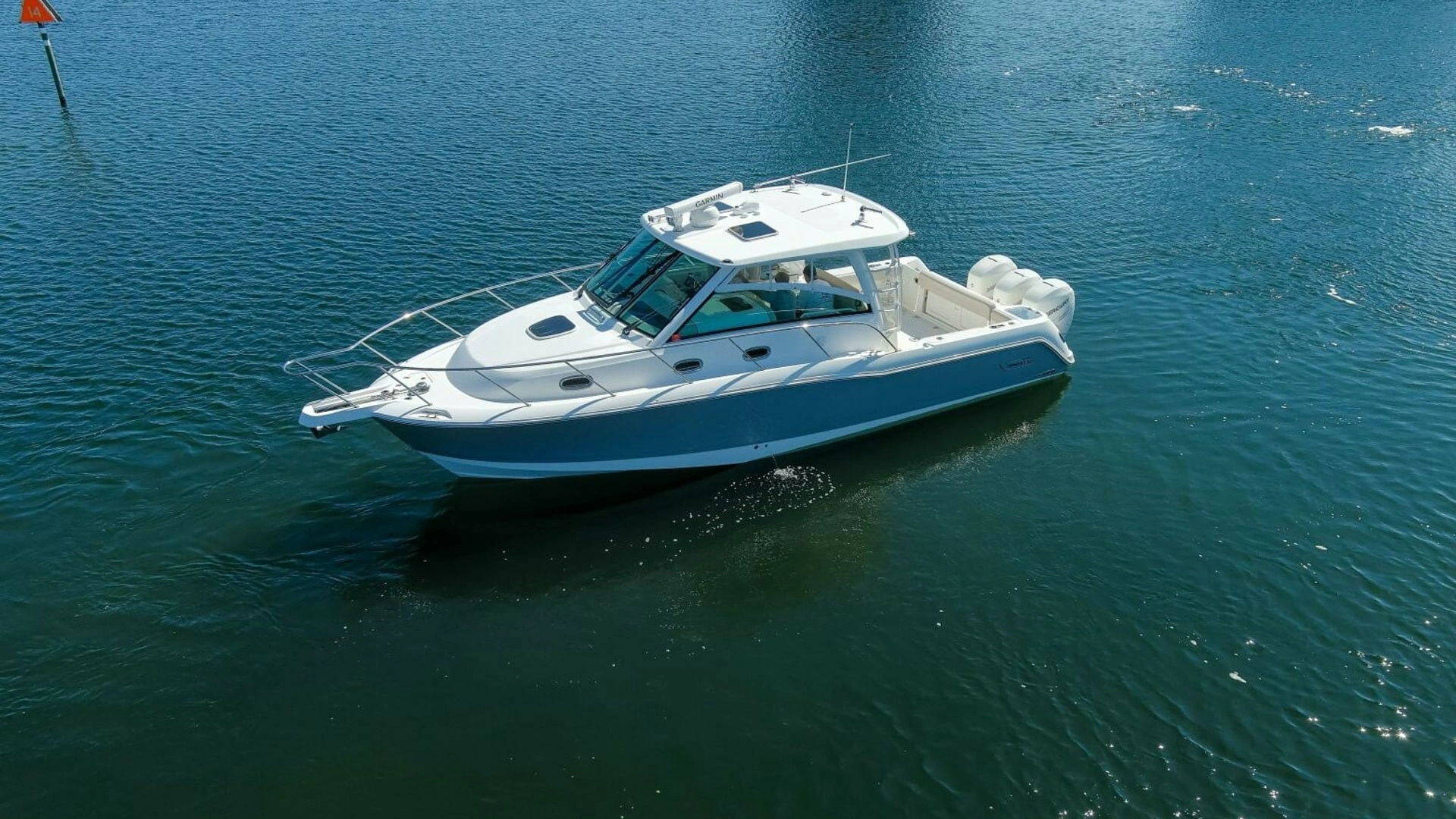 2019 Boston Whaler 345 CONQUEST - Image 29