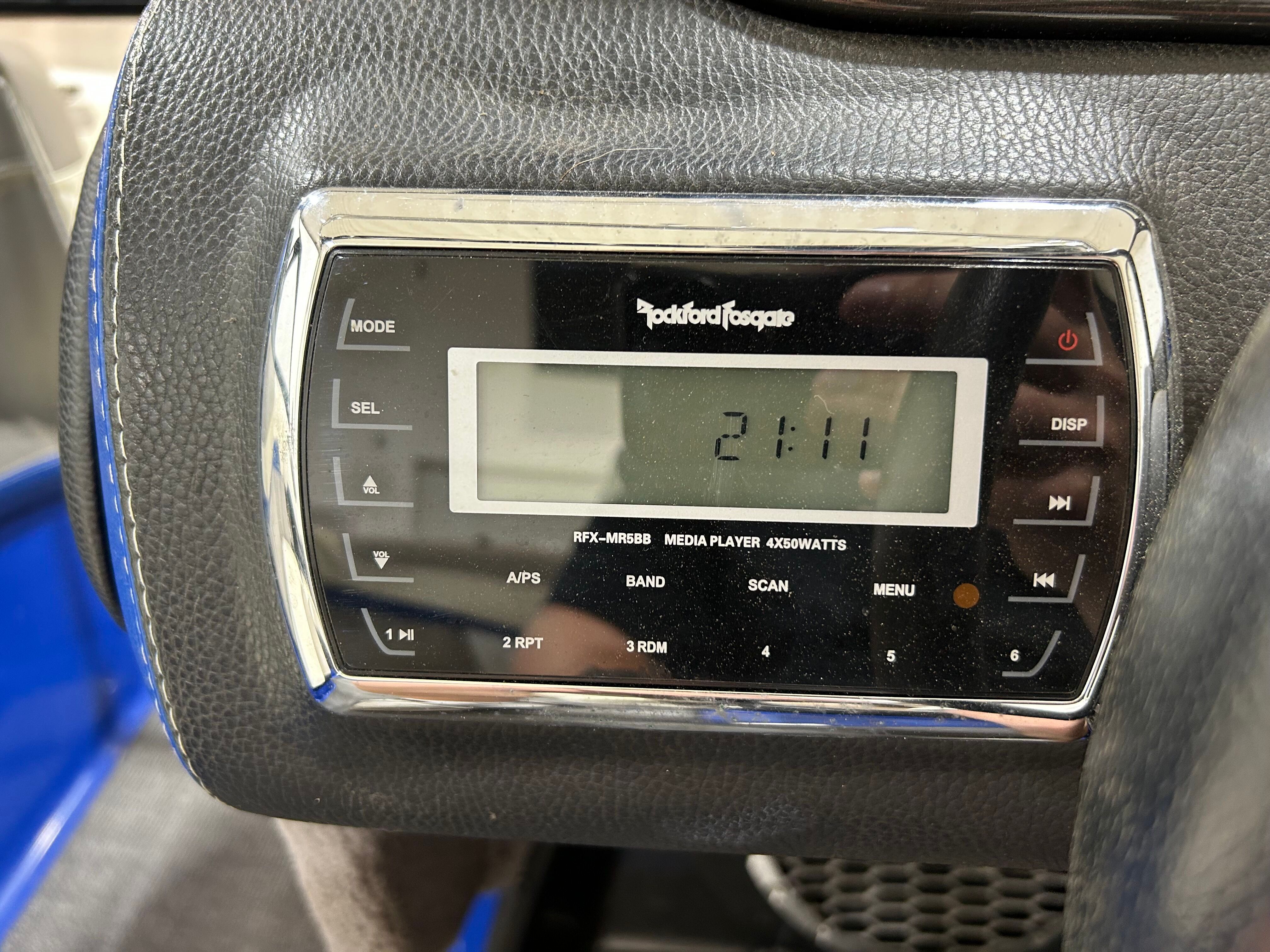 2013 MALIBU 22 MXZ - Image 19