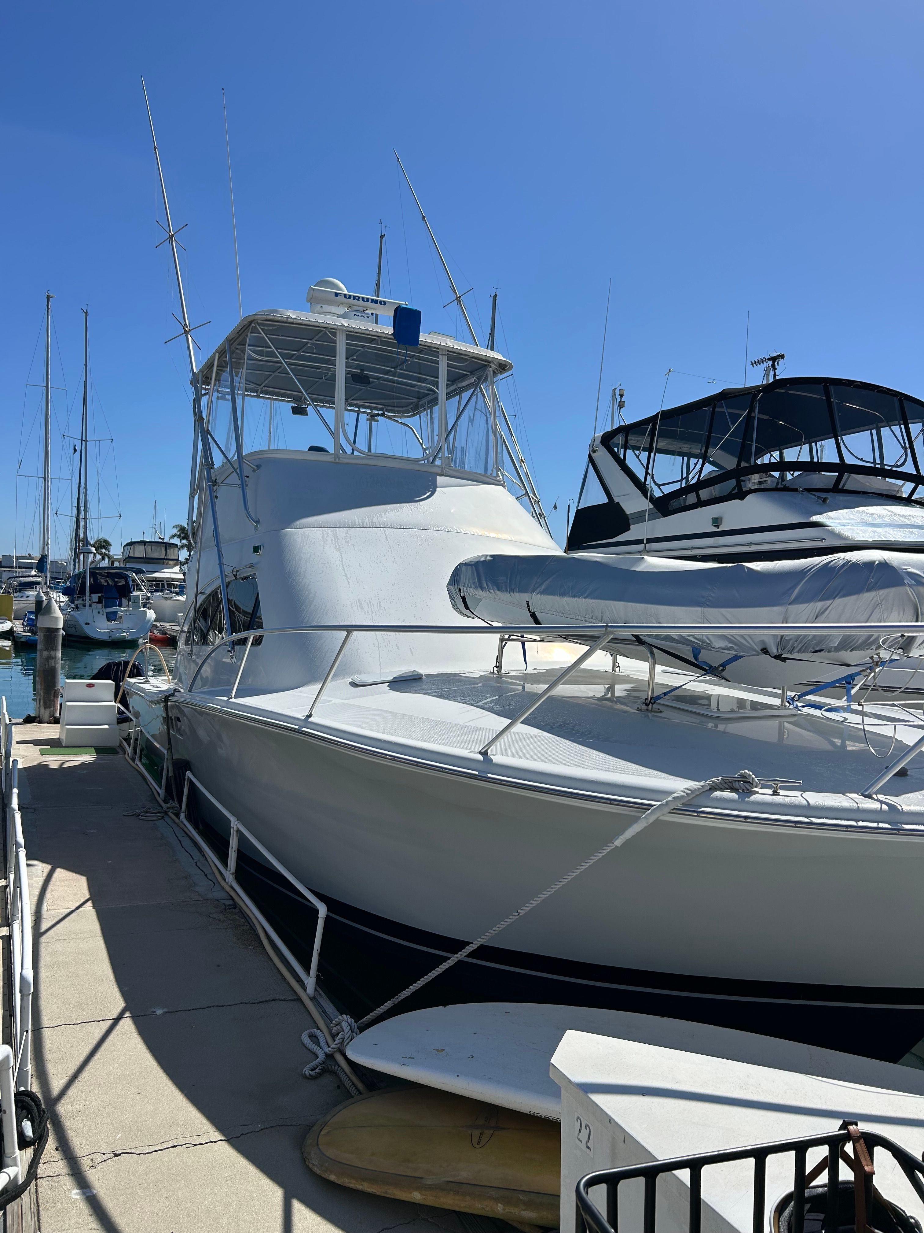2000 Luhrs Tournament 360 Convertible