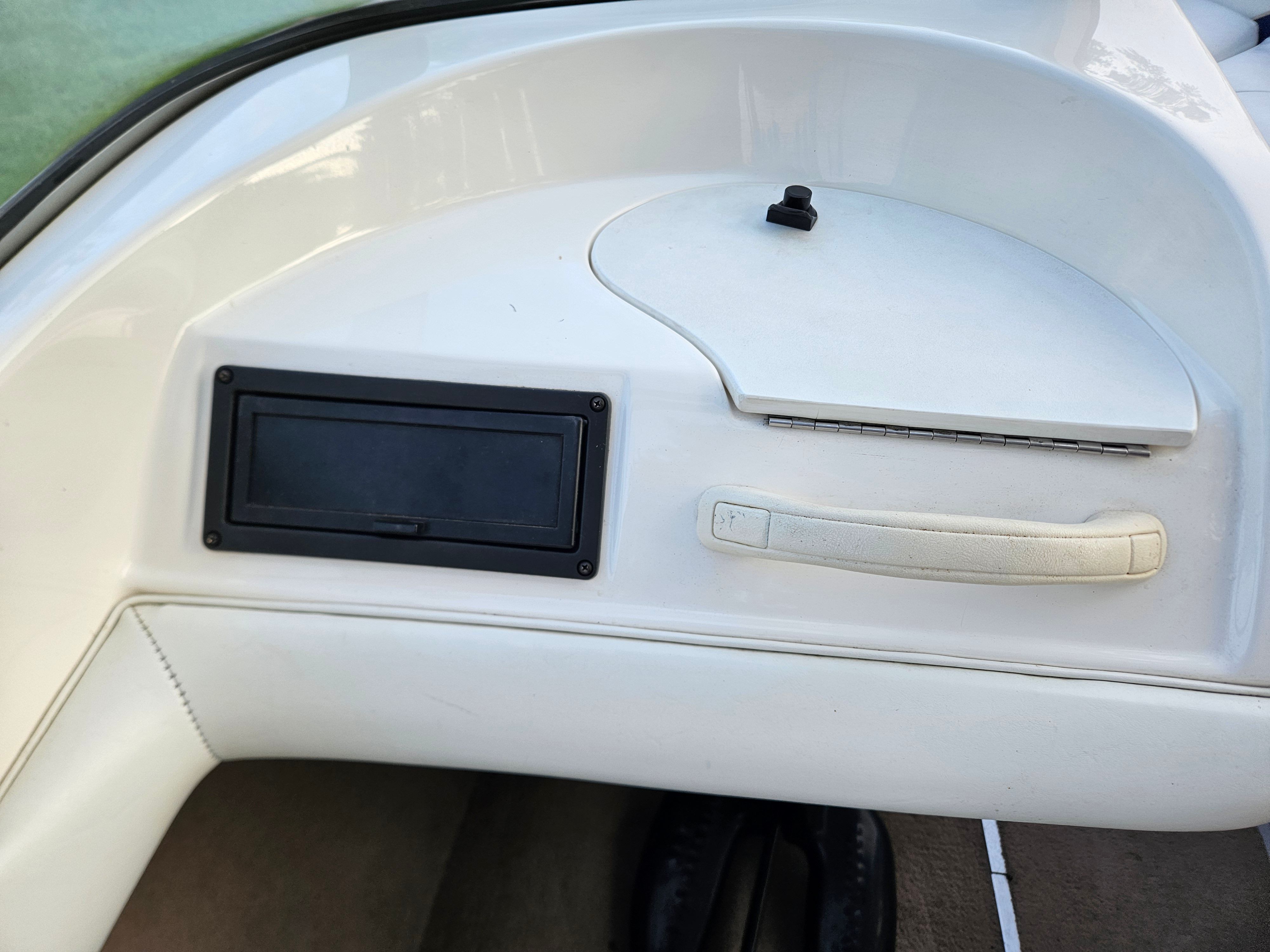 The image shows the dashboard of a 1996 Wellcraft Excel boat.