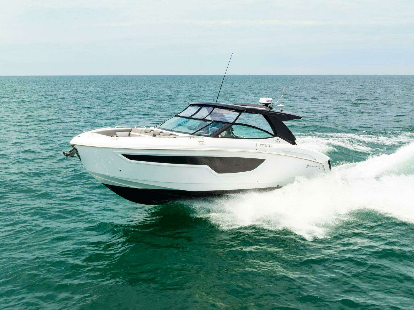 2021 Cruisers Yachts — - Image 10