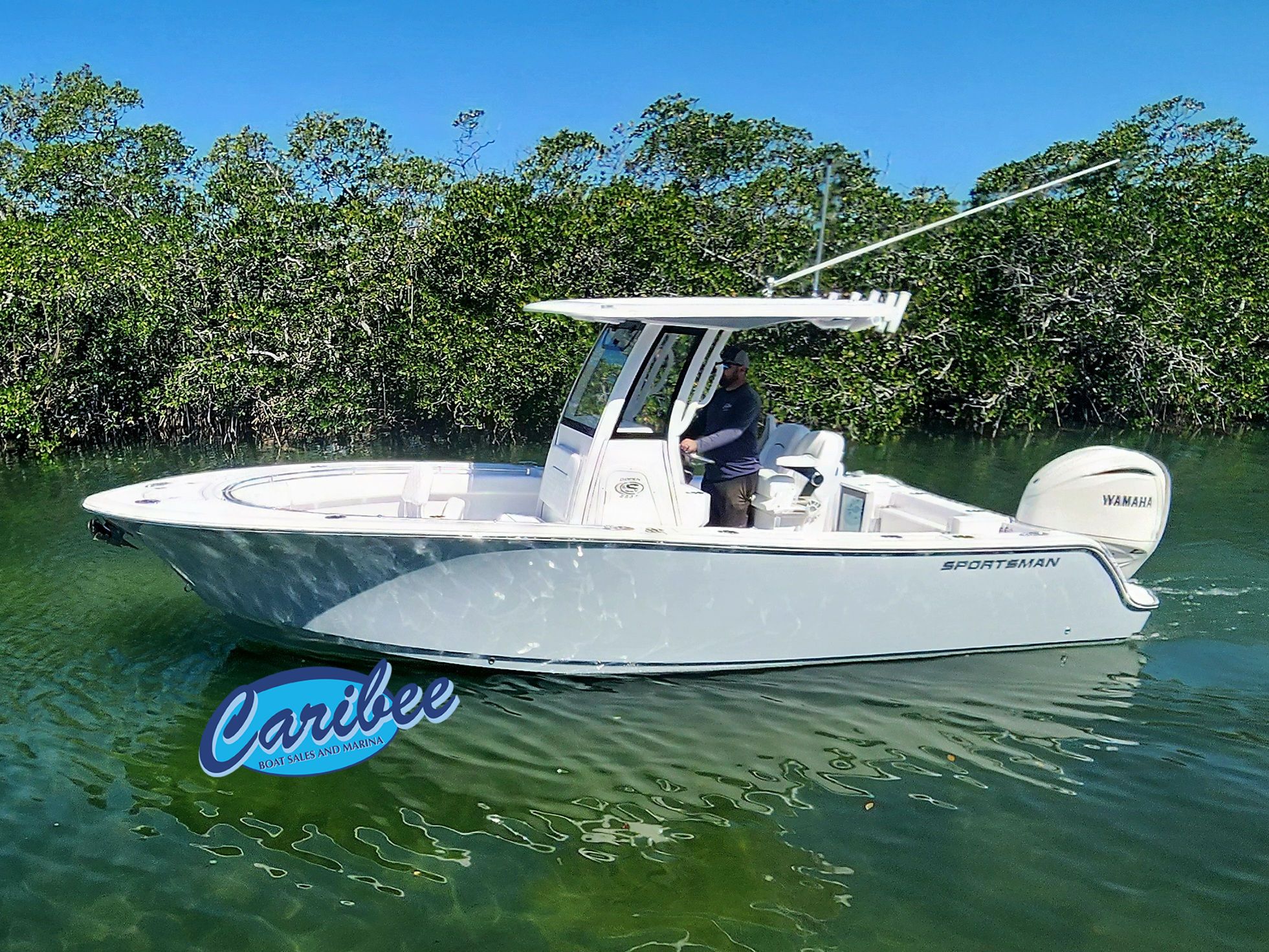 2026 Sportsman Open 232 Center Console