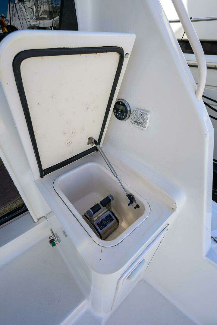 2001 Ocean Yachts 56 Super Sport - Image 10