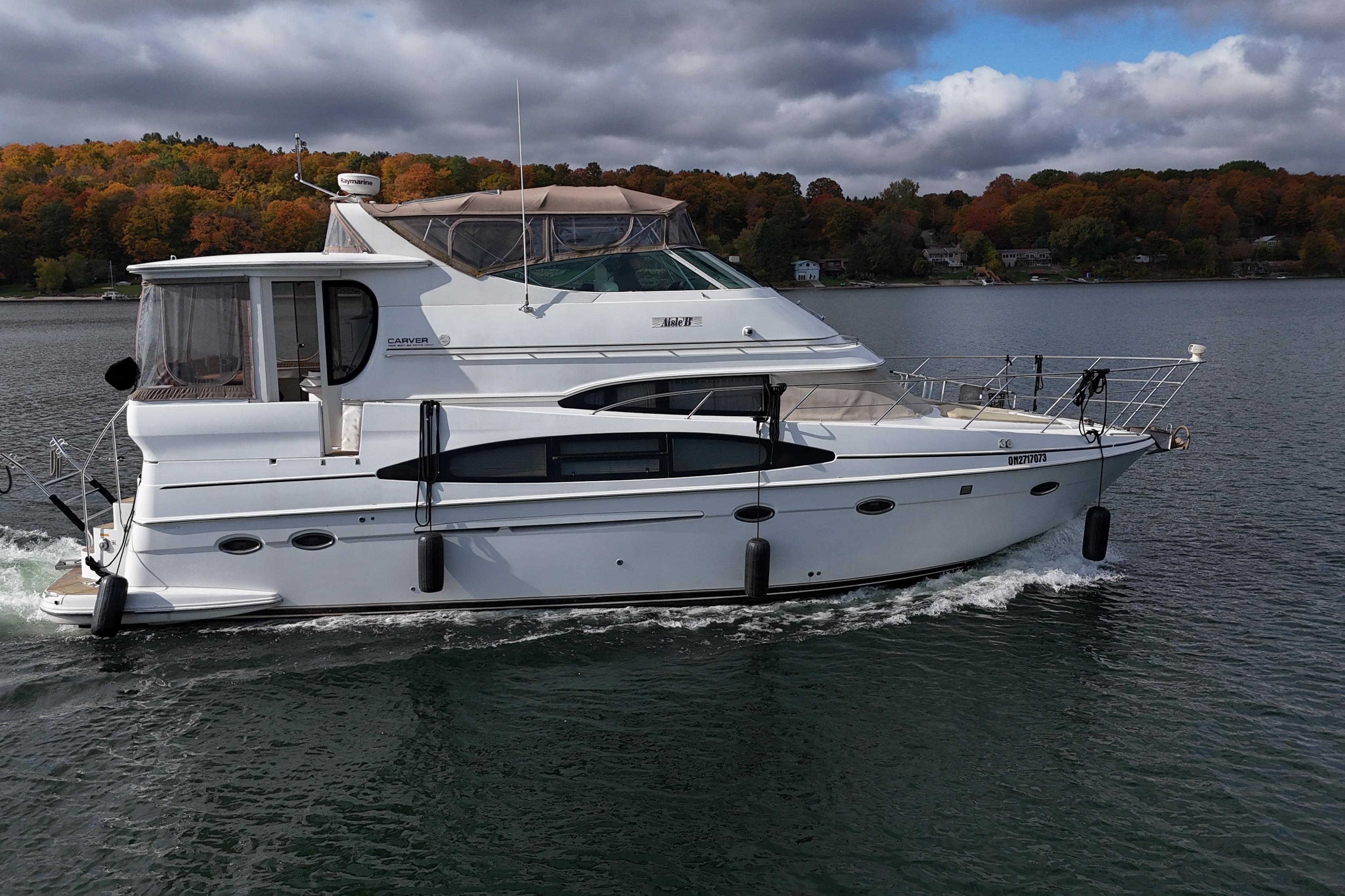 2002 Carver 466 Motor Yacht