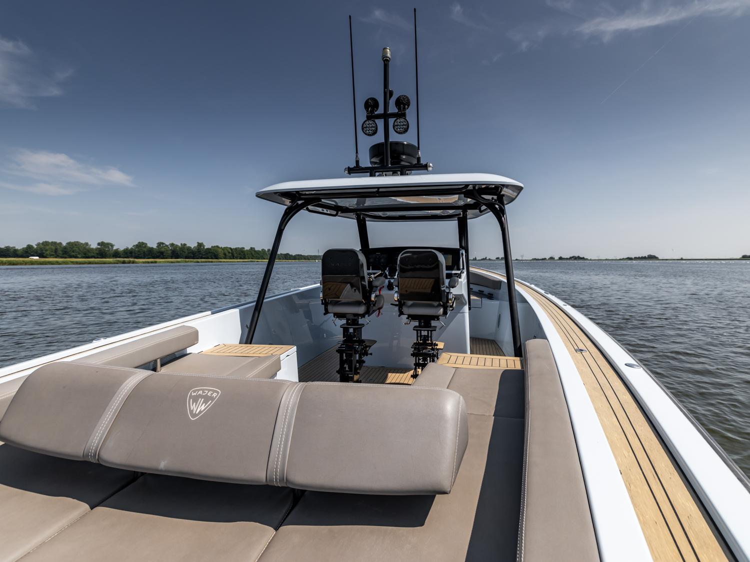 2017 Wajer 38 S boat on calm water, featuring sleek design and luxurious seating.