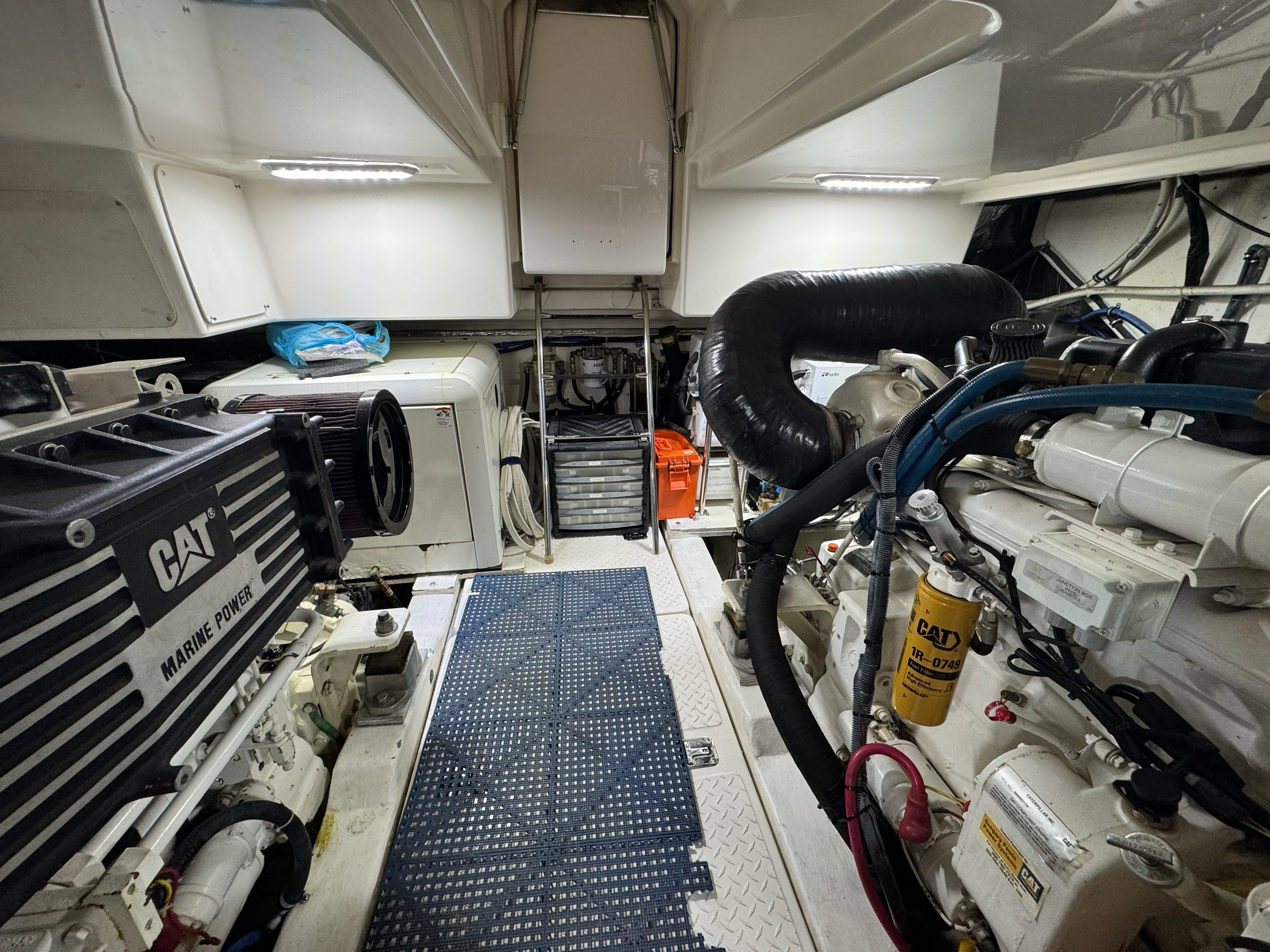 2003 Tiara Yachts 5000 Open - 99