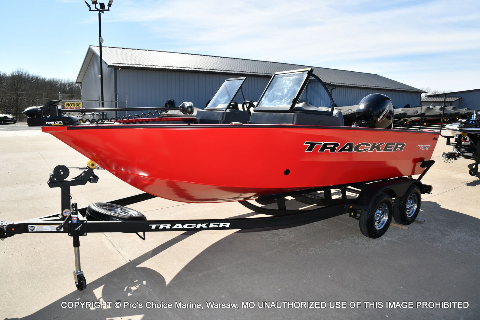 2026 Tracker Pro Guide V-175 WT w/150HP - 70