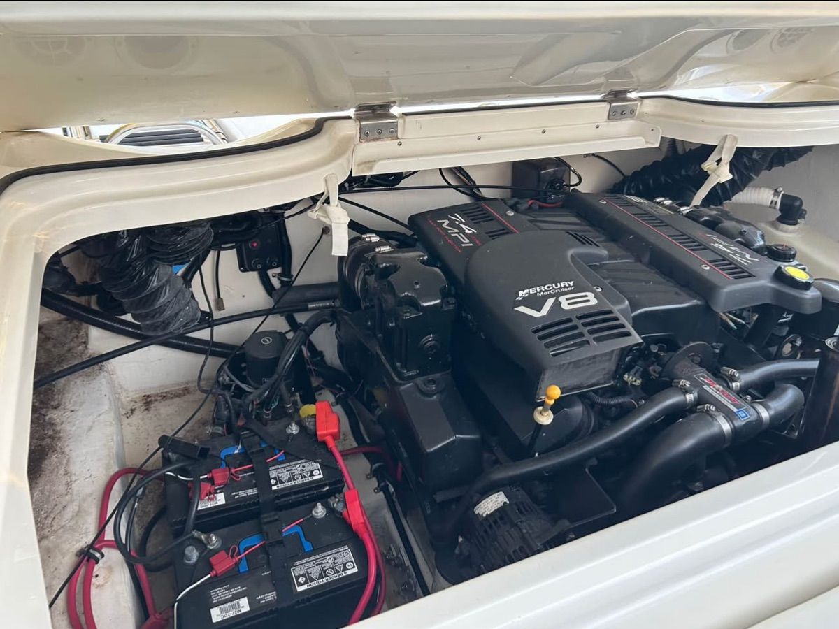 2000 Wellcraft 23 Excalibur - 9
