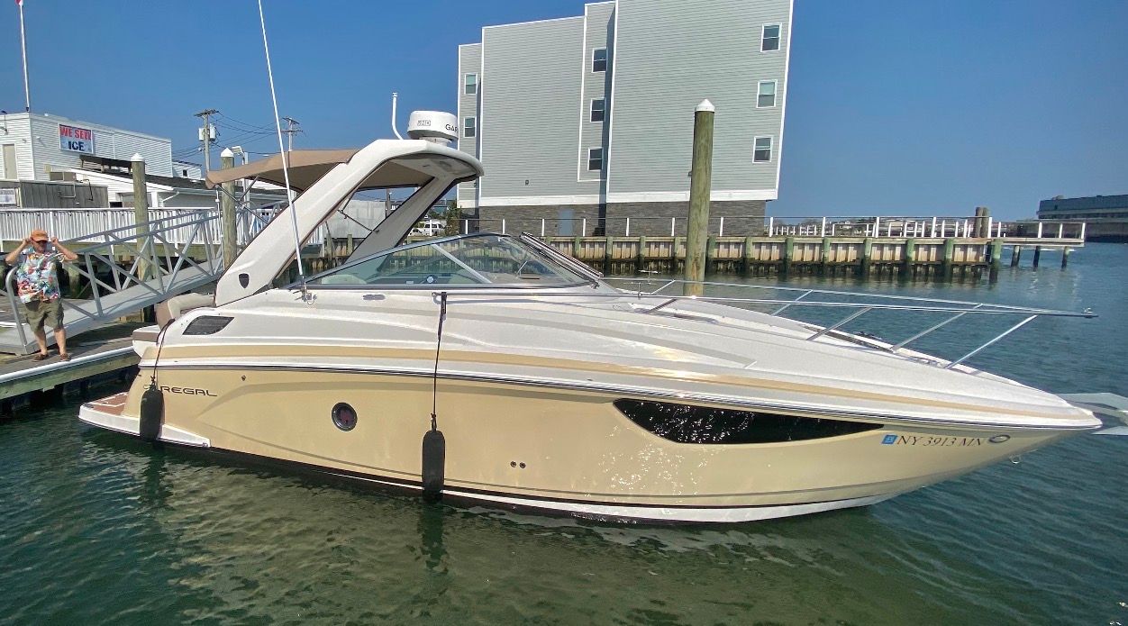 2018 Regal 28 Express