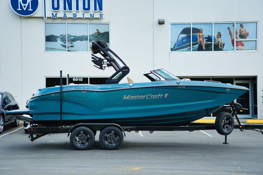 2025 MasterCraft X22 - 2
