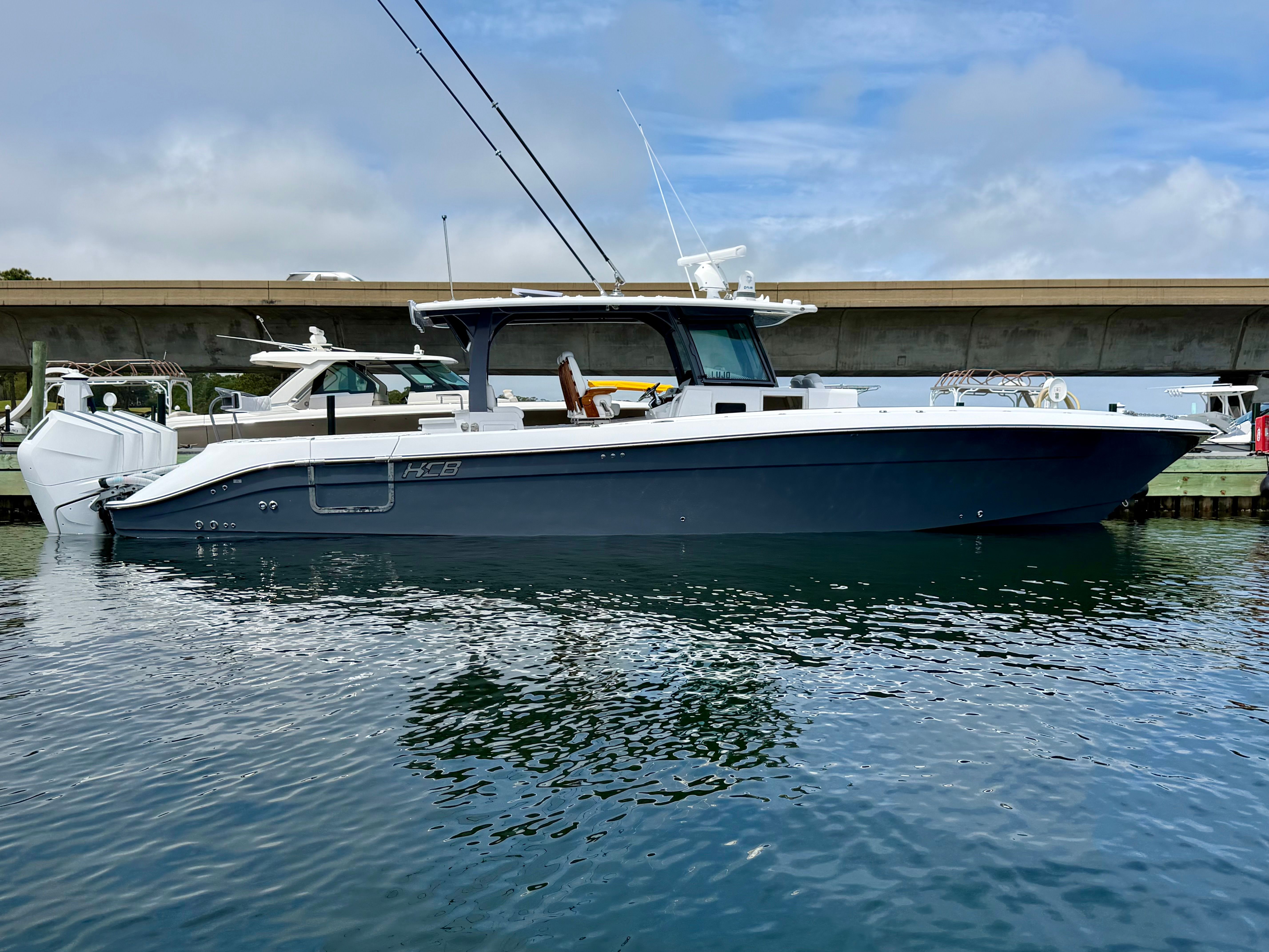 2026 HCB 42 Lujo
