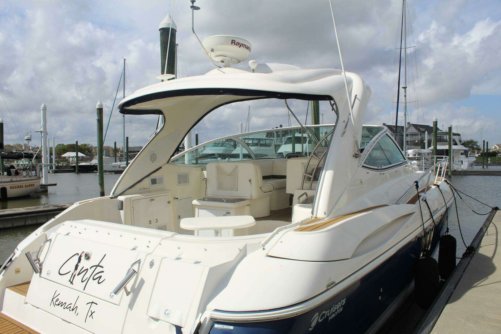 2007 Cruisers Yachts 420 Express - Image 34