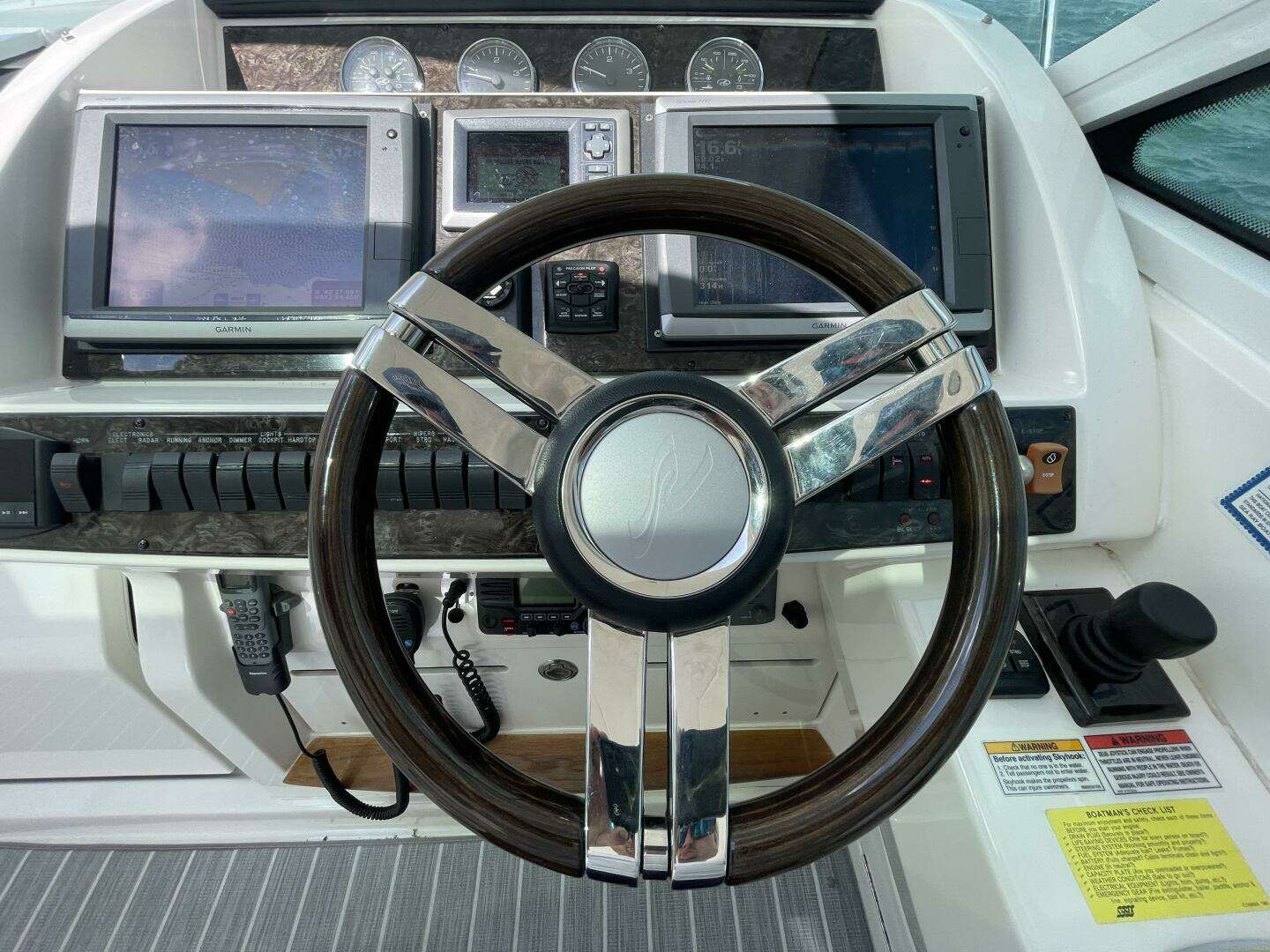 2010 Sea Ray 450 Sundancer - Image 48