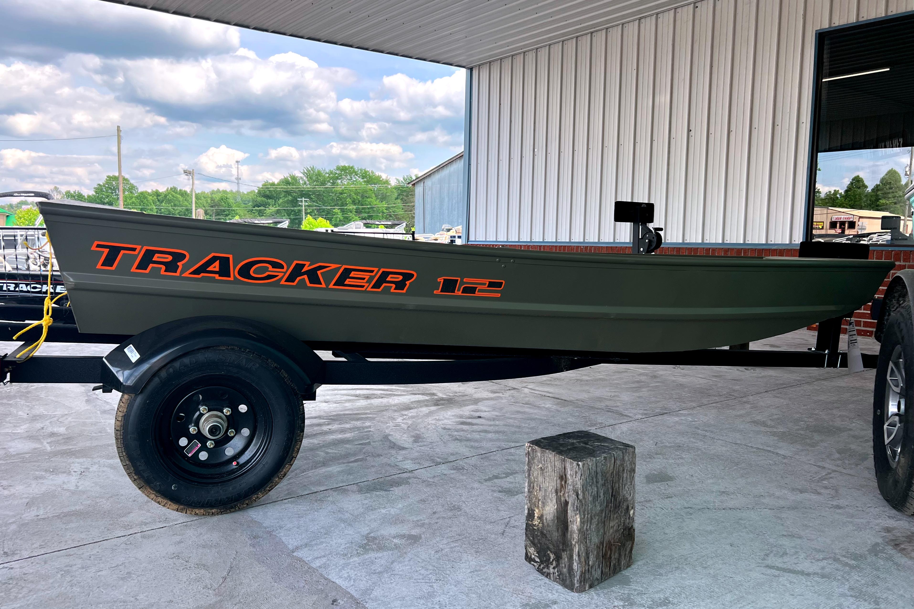 2026 Tracker Grizzly 12 Jon