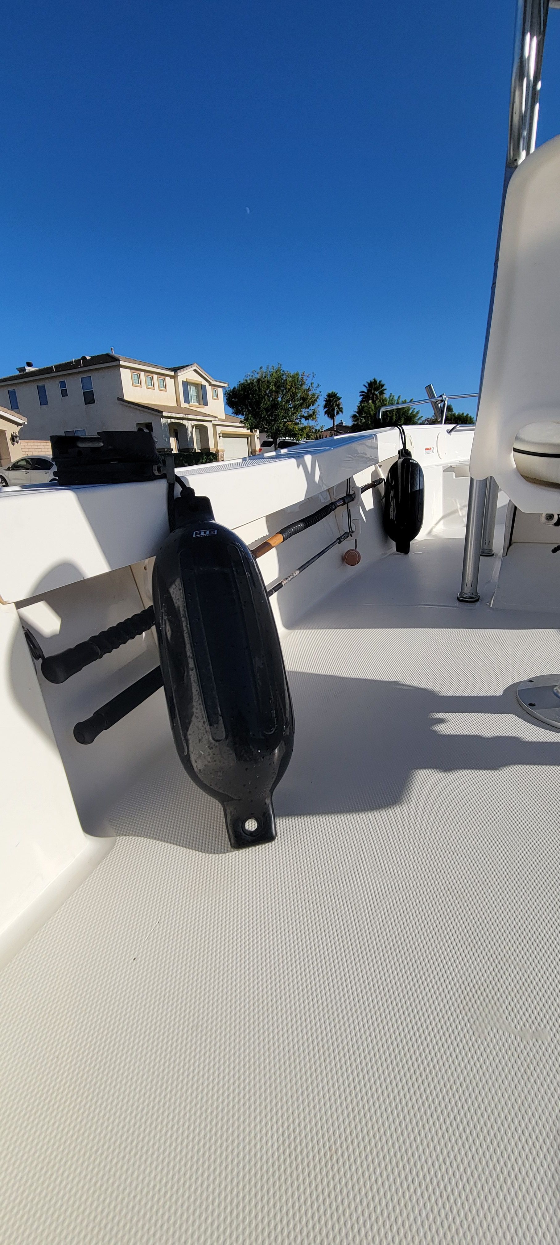 2017 Mako 184 Center Console - 9