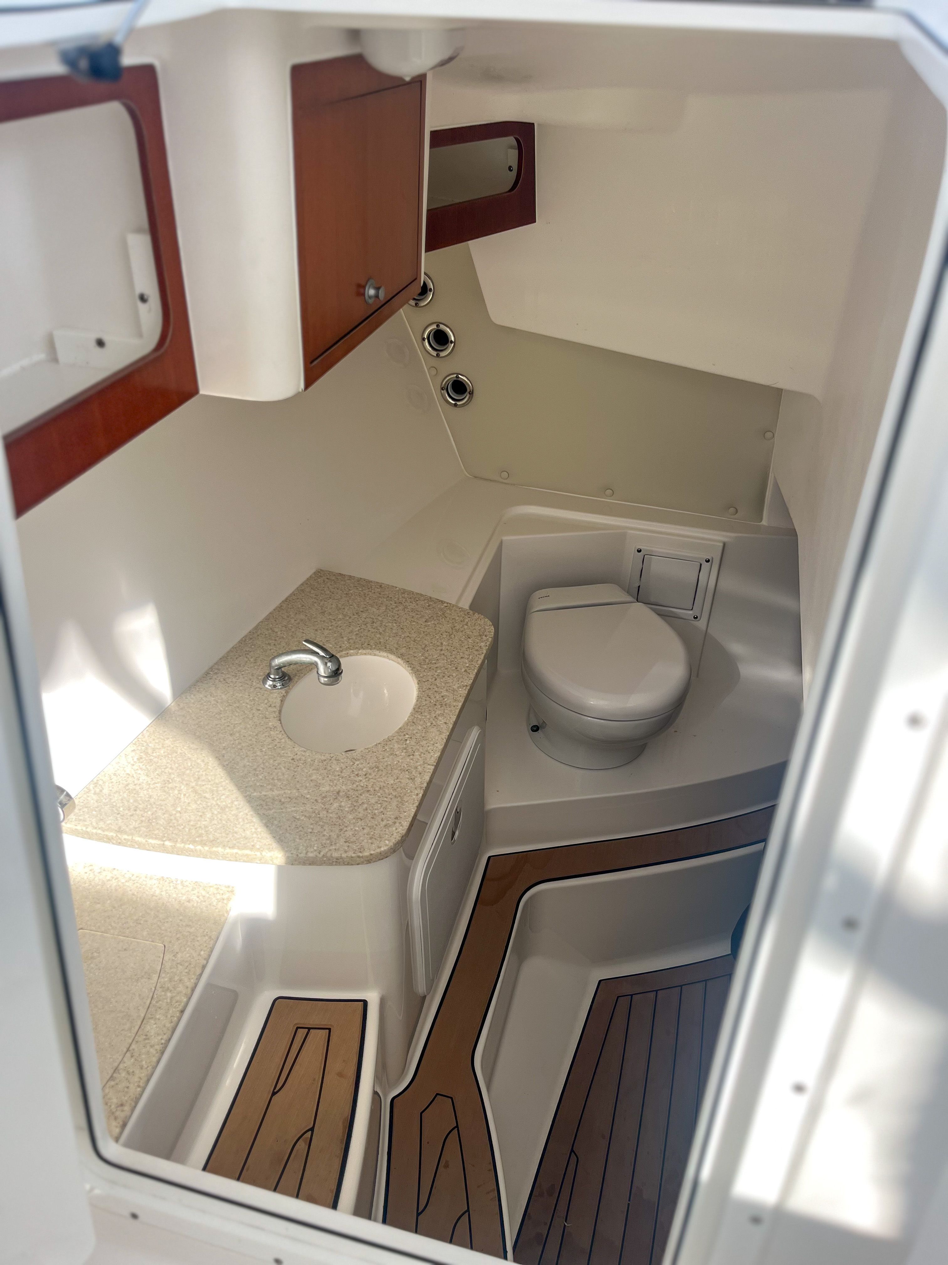 2017 EDGEWATER 280 CX - Image 24